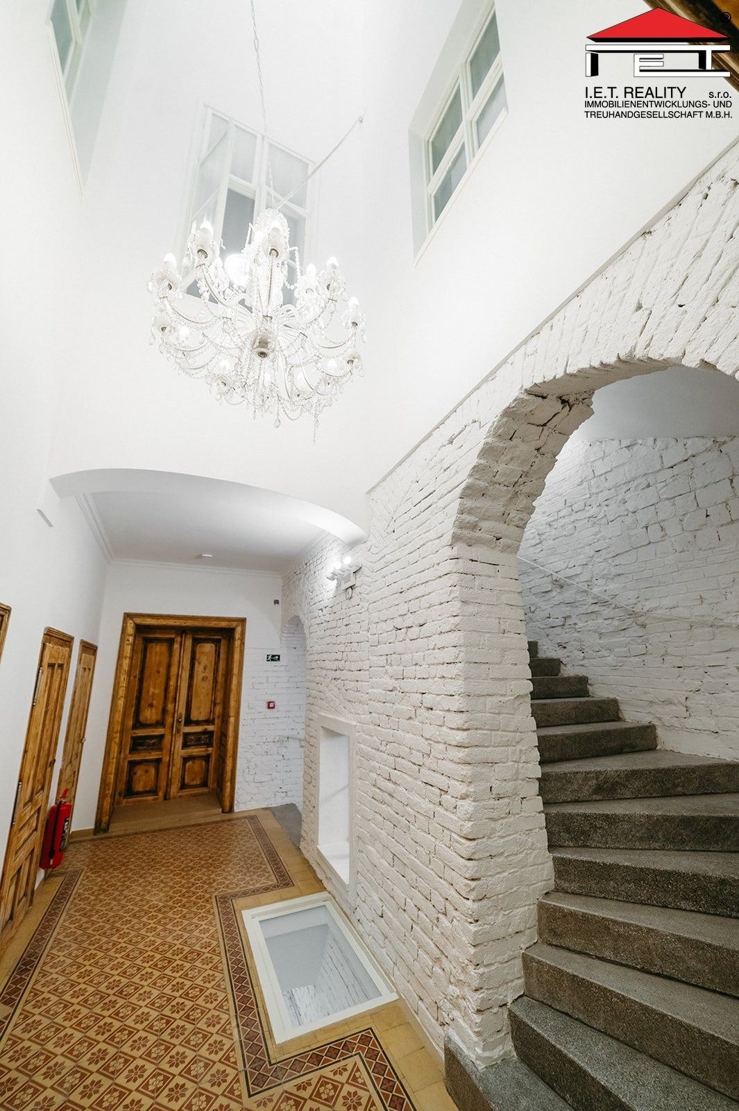 Prodej nemovitosti 405 m² - foto 11