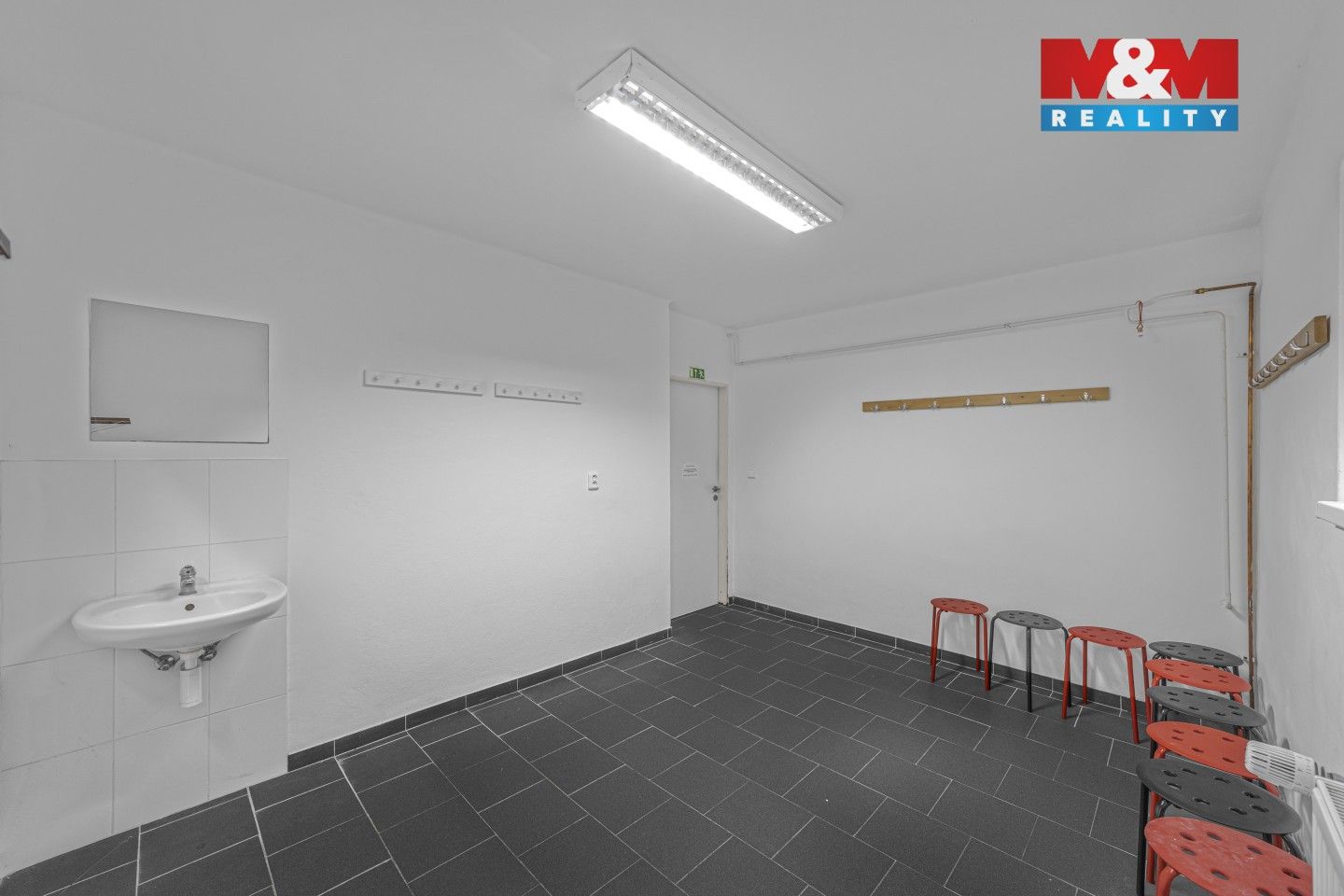 Prodej komerčního prostoru 195 m² - foto 11