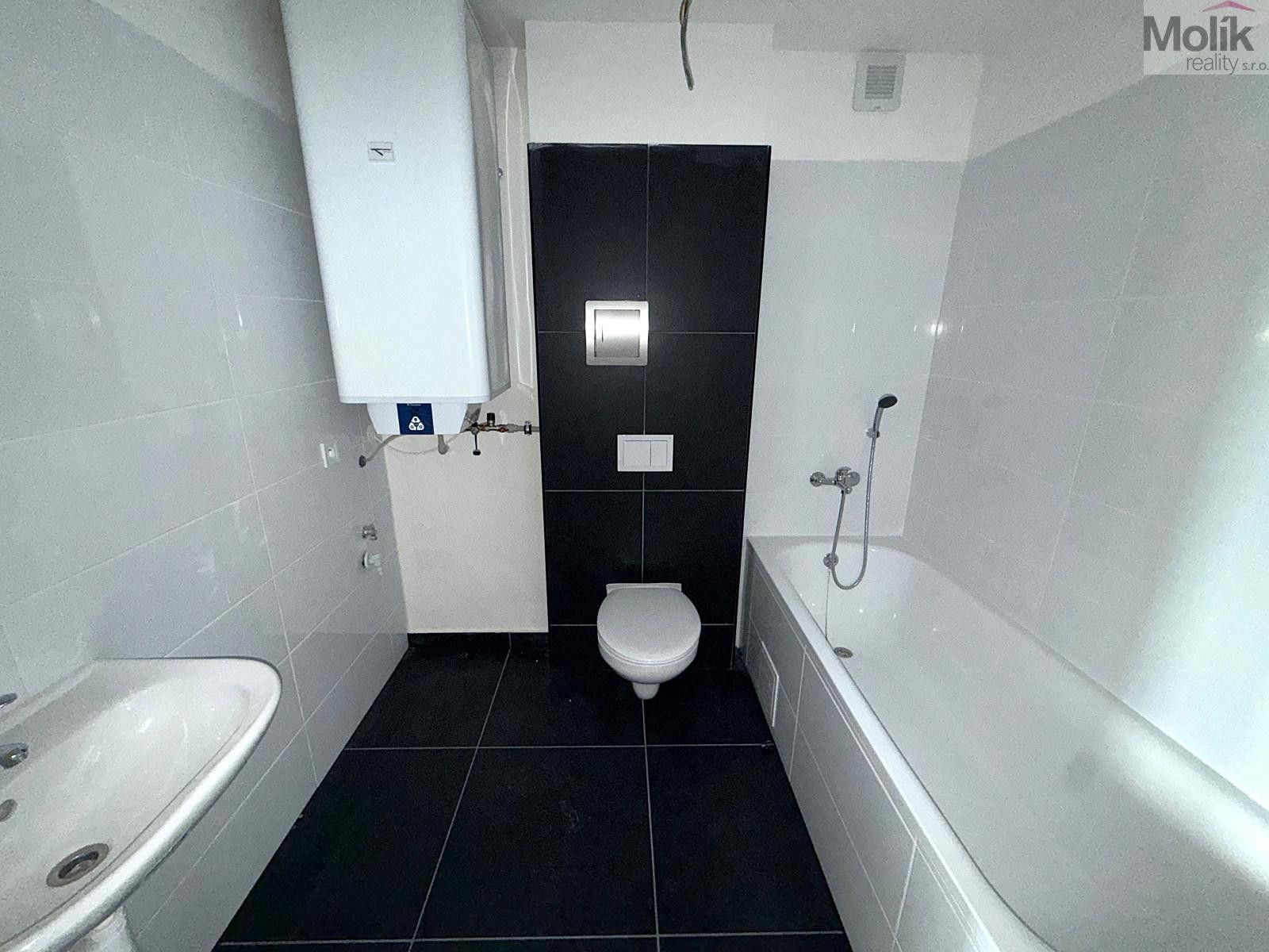 Pronájem bytu 2+kk 50 m² - foto 4