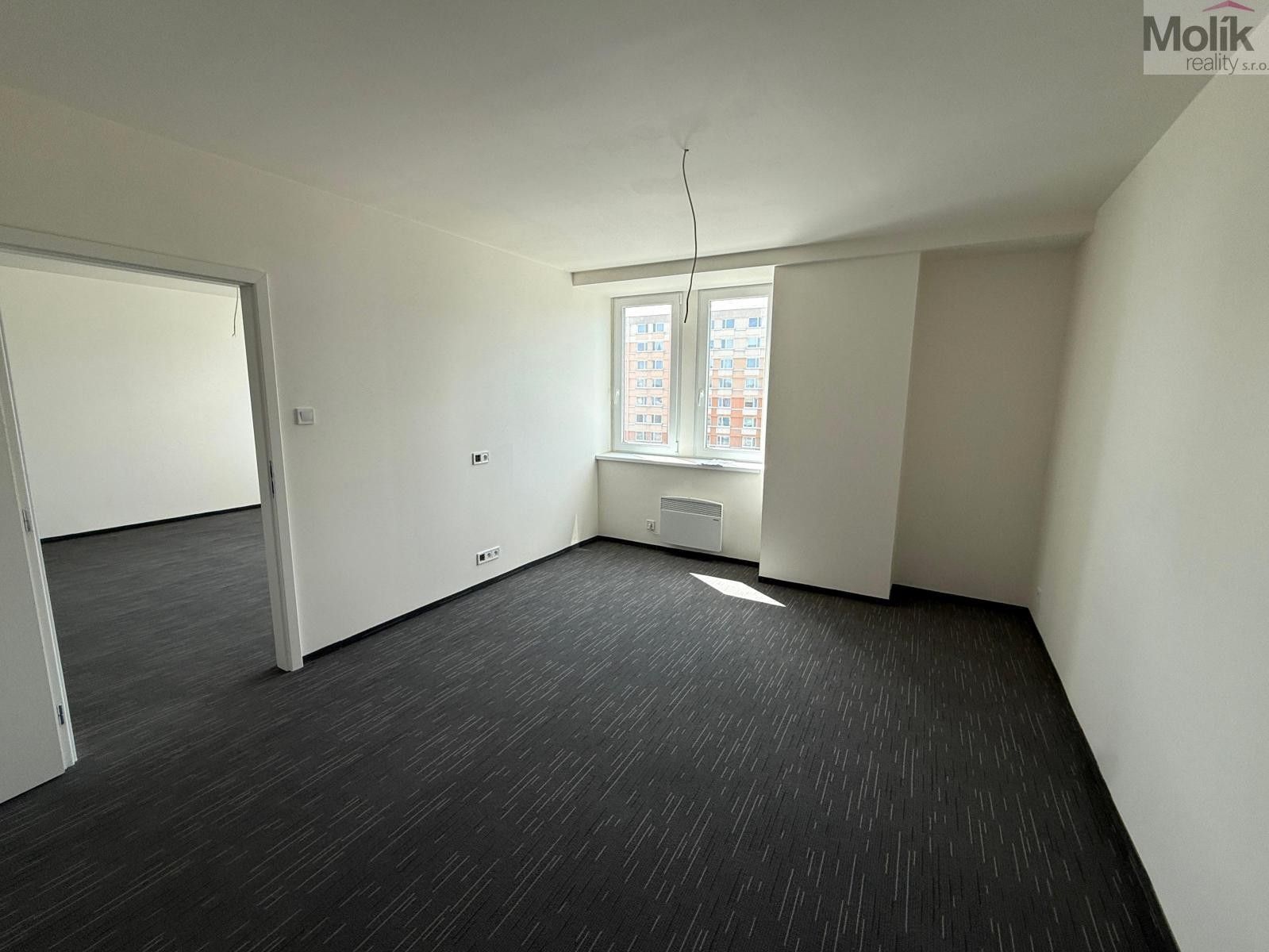 Pronájem bytu 2+kk 50 m² - foto 9