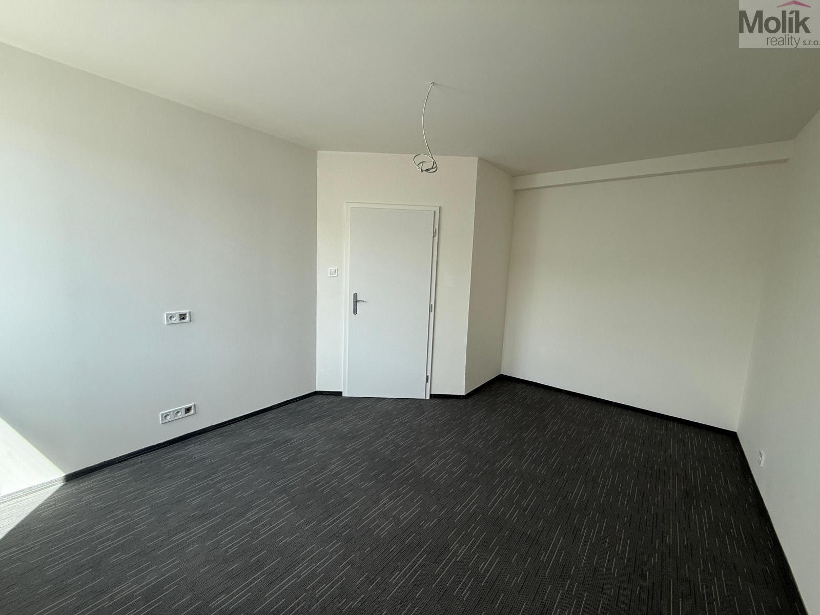 Pronájem bytu 2+kk 50 m² - foto 10