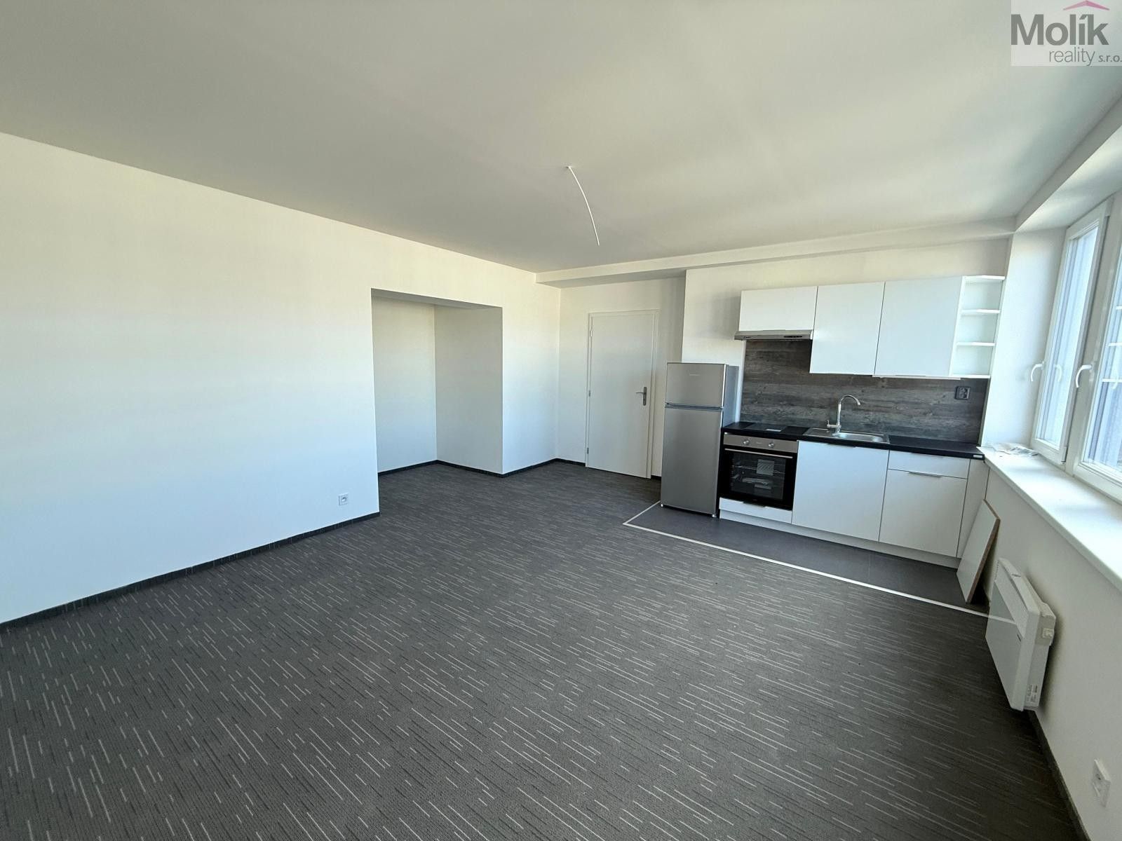 Pronájem bytu 1+kk 34 m² - foto 3