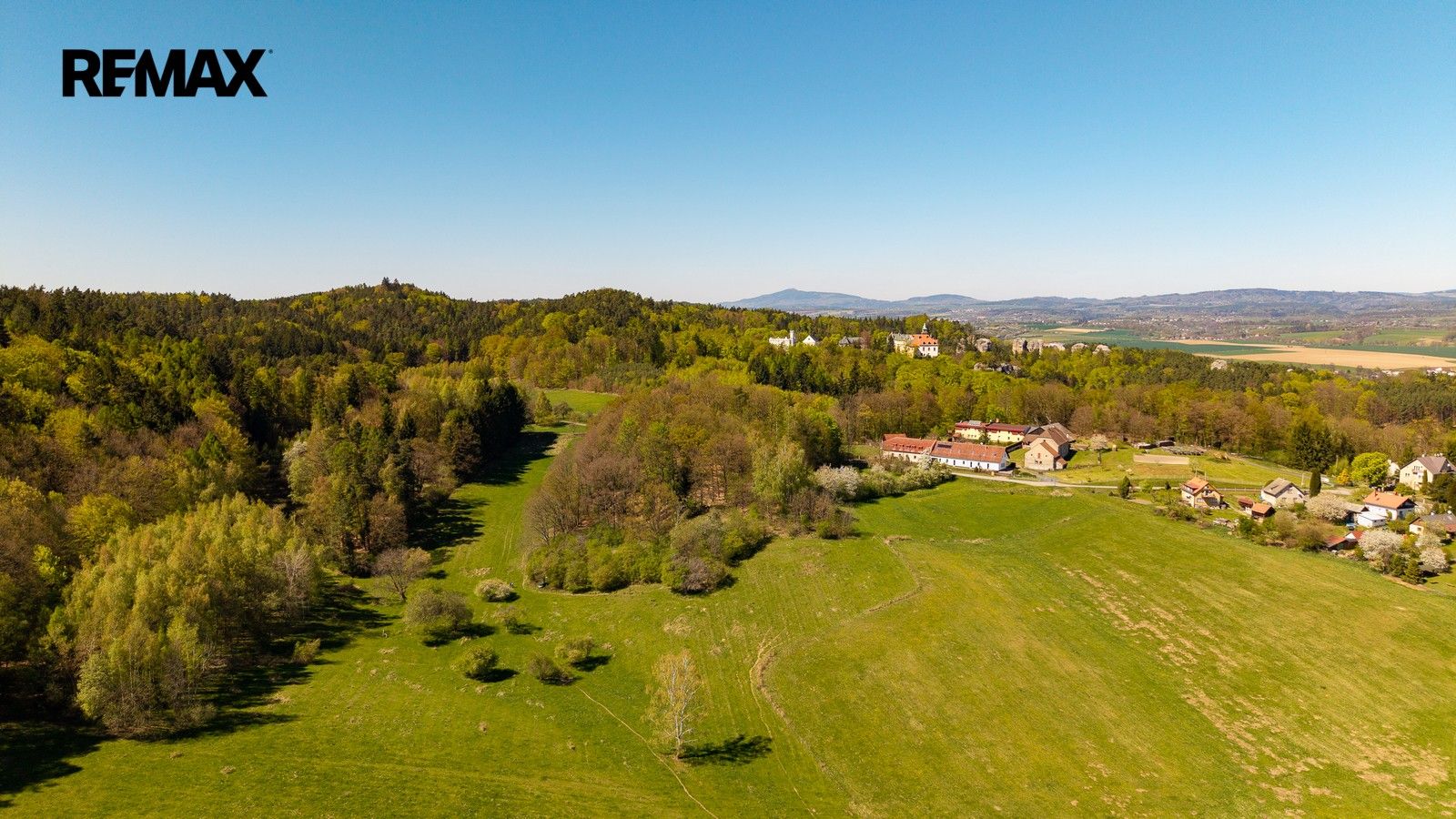 Prodej nemovitosti 8089 m² - foto 9