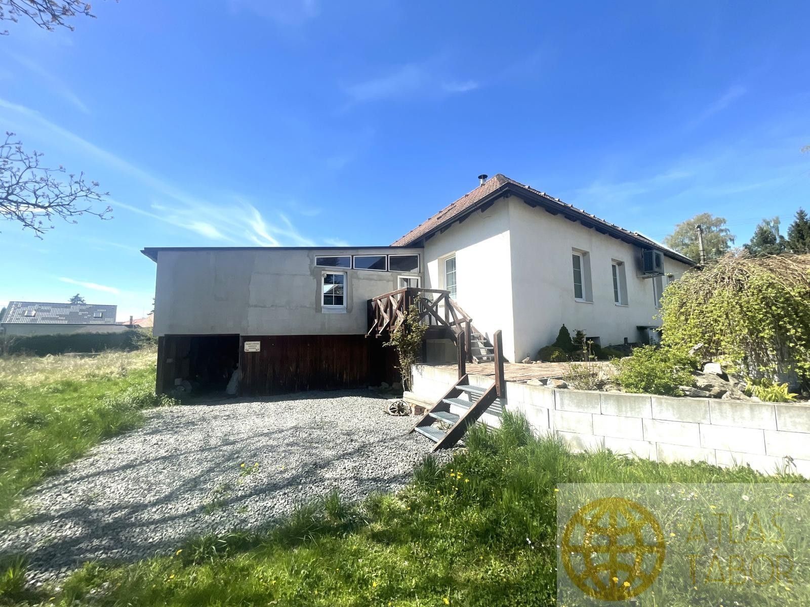 Pronájem bytu 2+kk 90 m² - foto 3