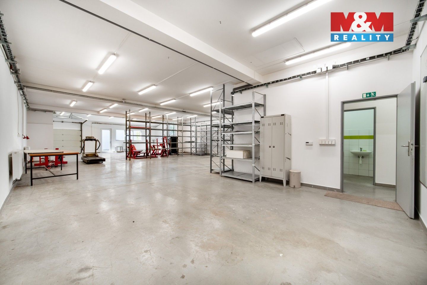 Pronájem komerčního prostoru 328 m² - foto 2