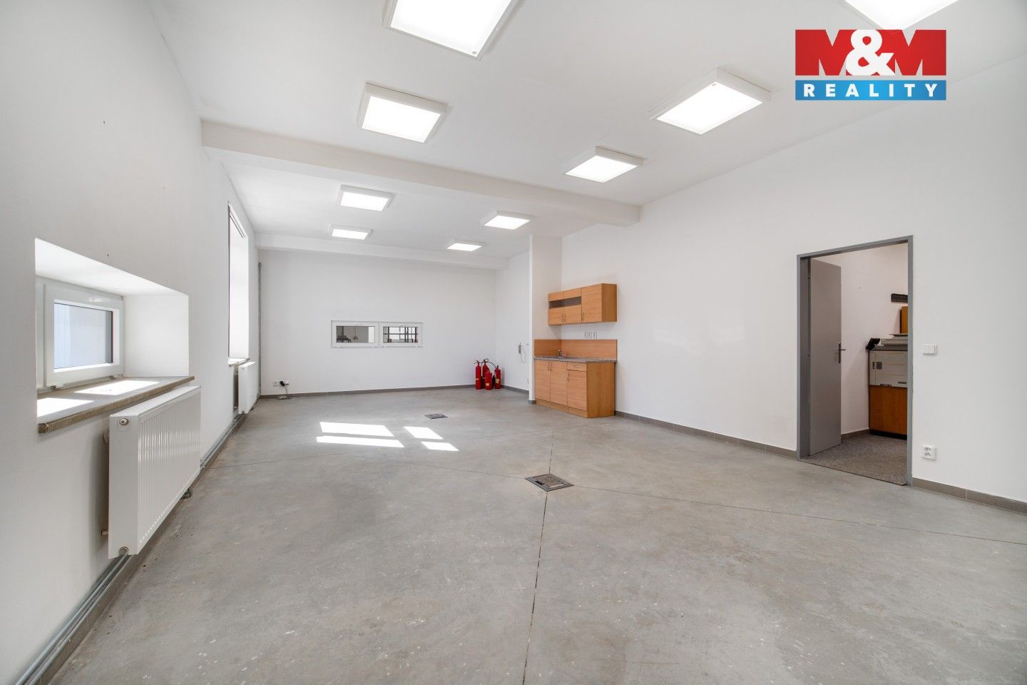 Pronájem komerčního prostoru 328 m² - foto 6