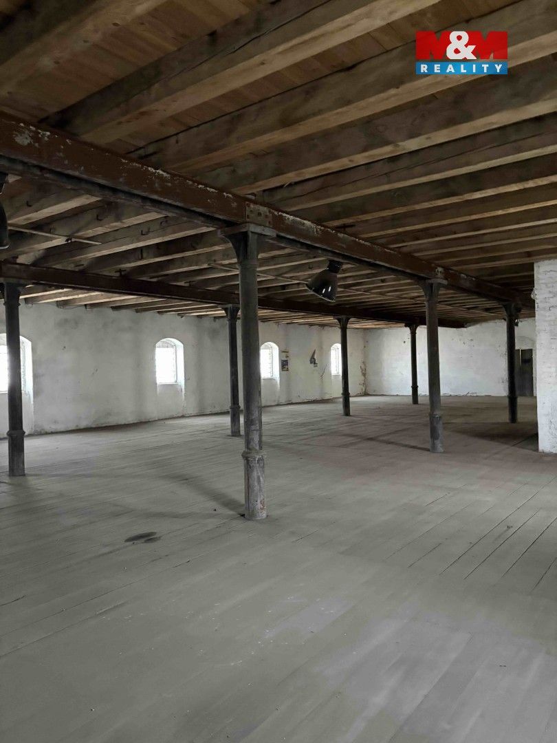 Pronájem komerčního prostoru 1245 m² - foto 6