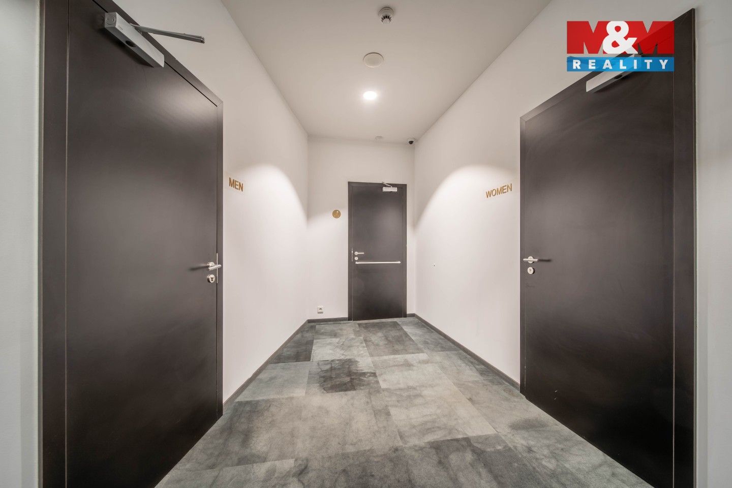 Pronájem komerčního prostoru 75 m² - foto 25