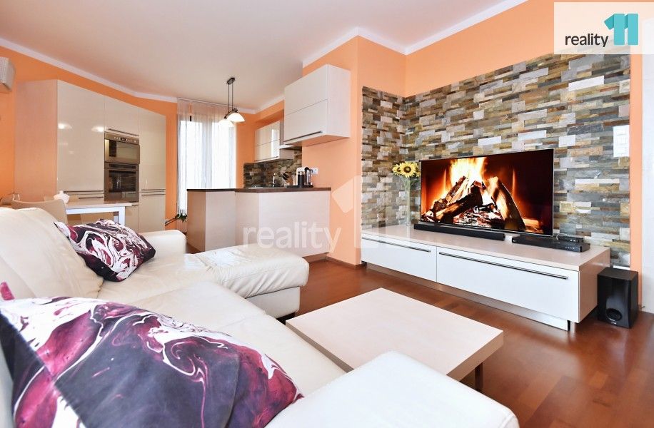 Prodej bytu 4+kk 93 m² - foto 1