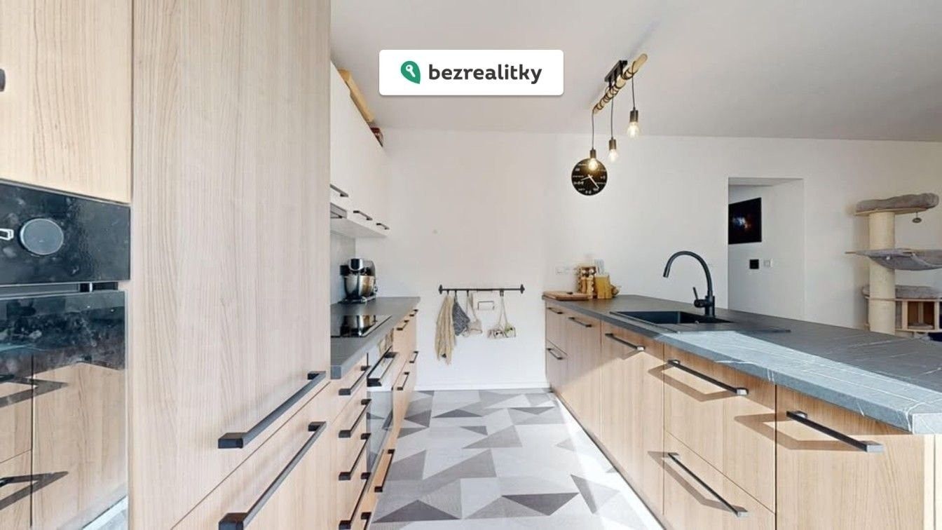 Prodej domu 210 m² - foto 4