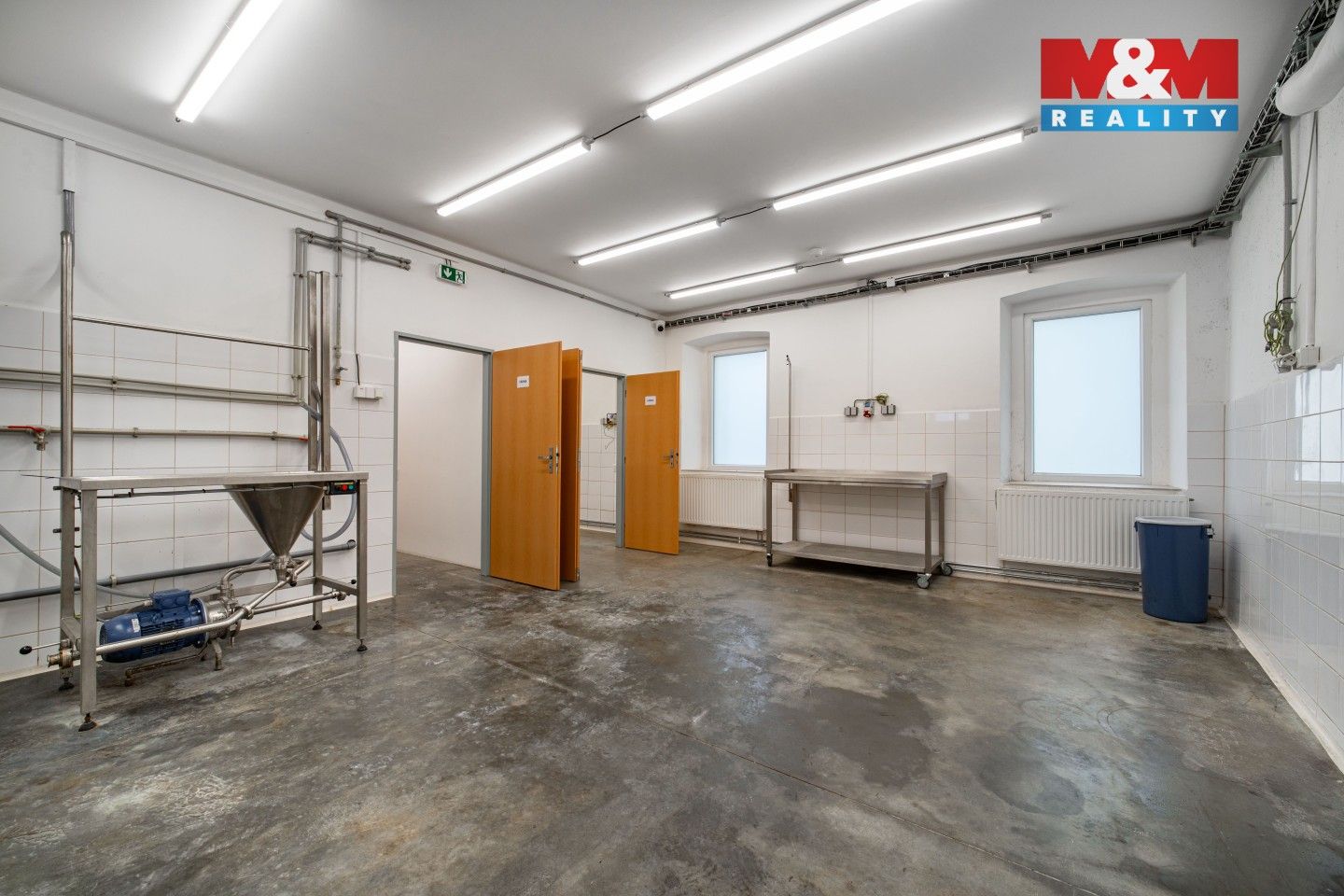 Pronájem komerčního prostoru 98 m² - foto 2