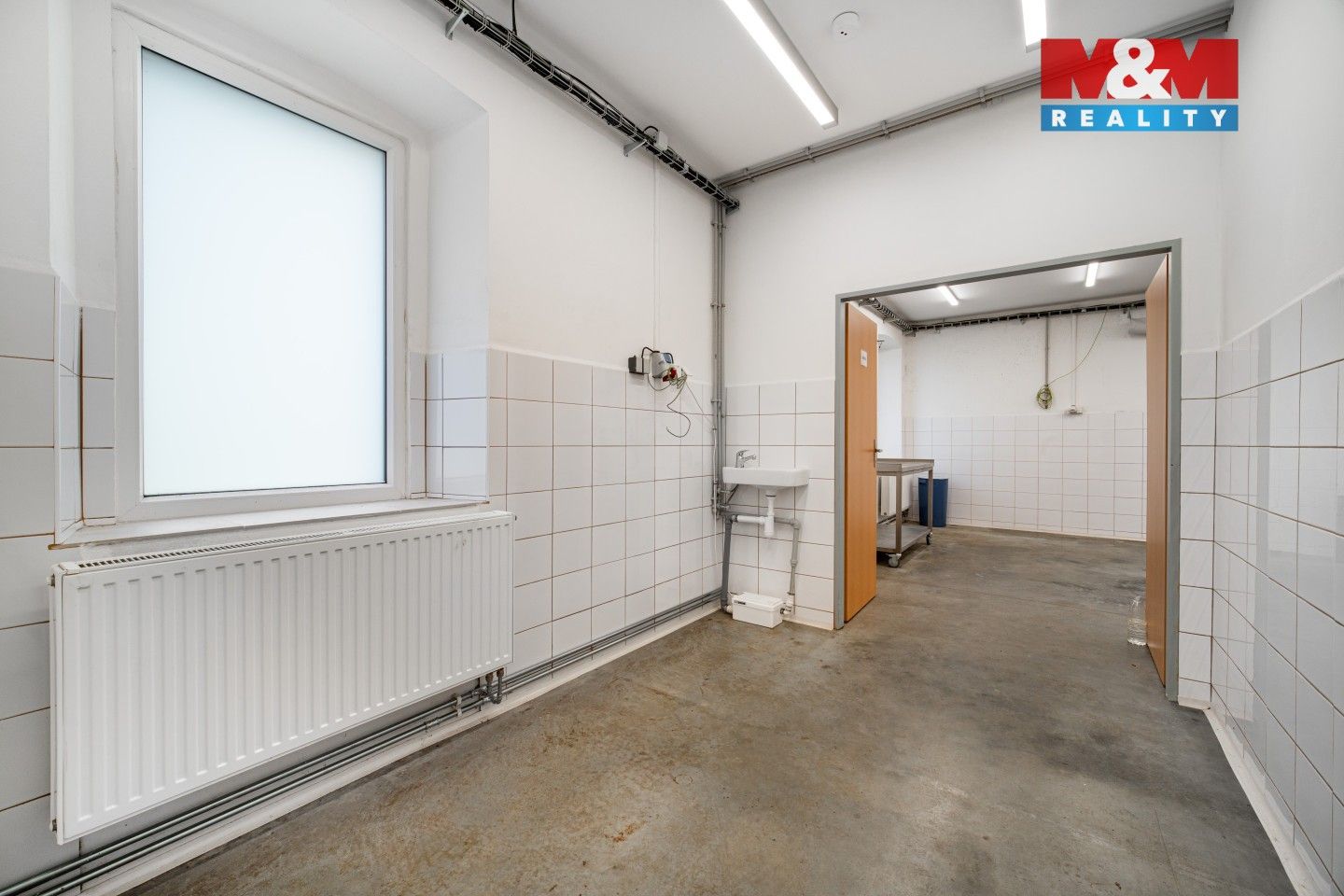 Pronájem komerčního prostoru 98 m² - foto 3