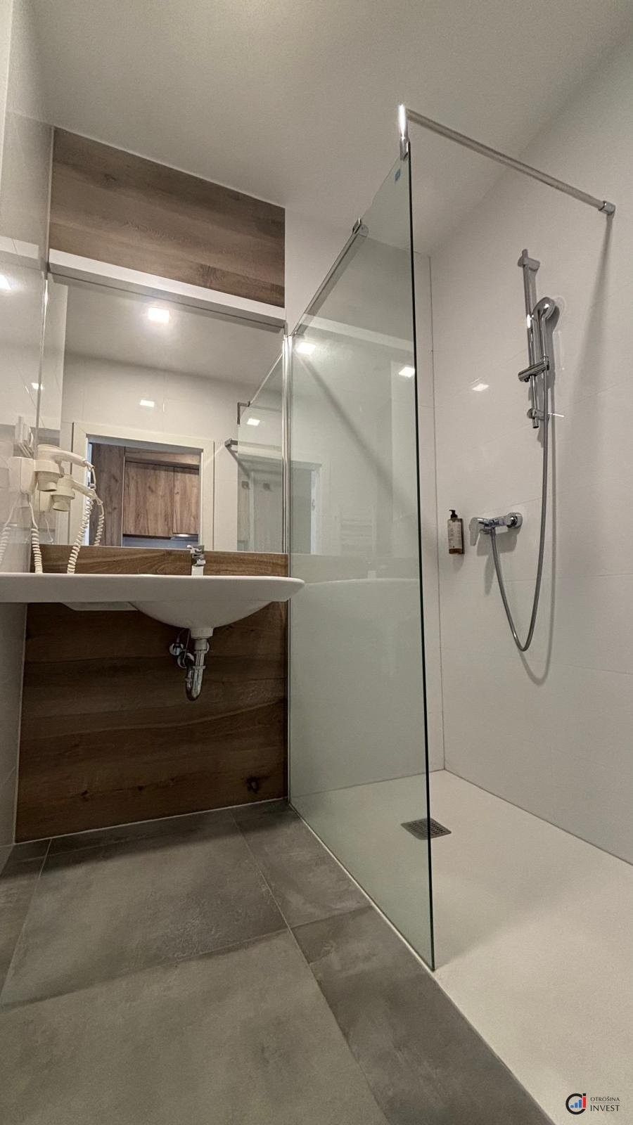Prodej komerčního prostoru 28 m² - foto 8