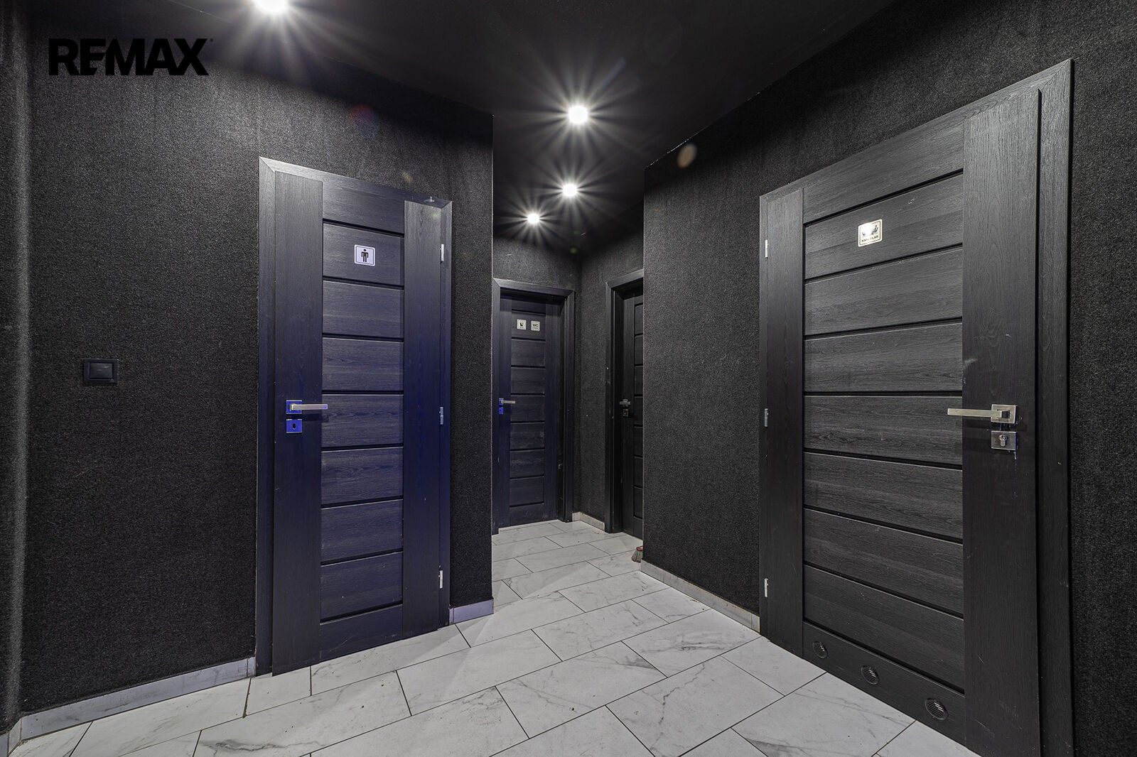 Pronájem komerčního prostoru 140 m² - foto 5
