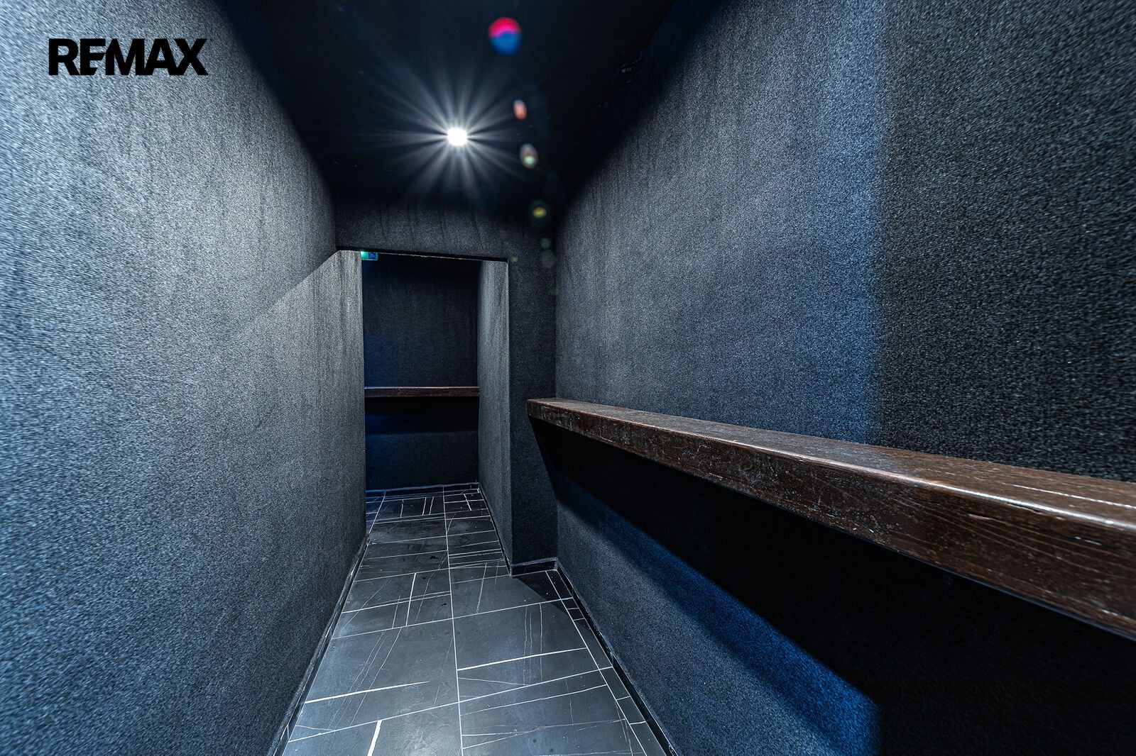 Pronájem komerčního prostoru 140 m² - foto 10
