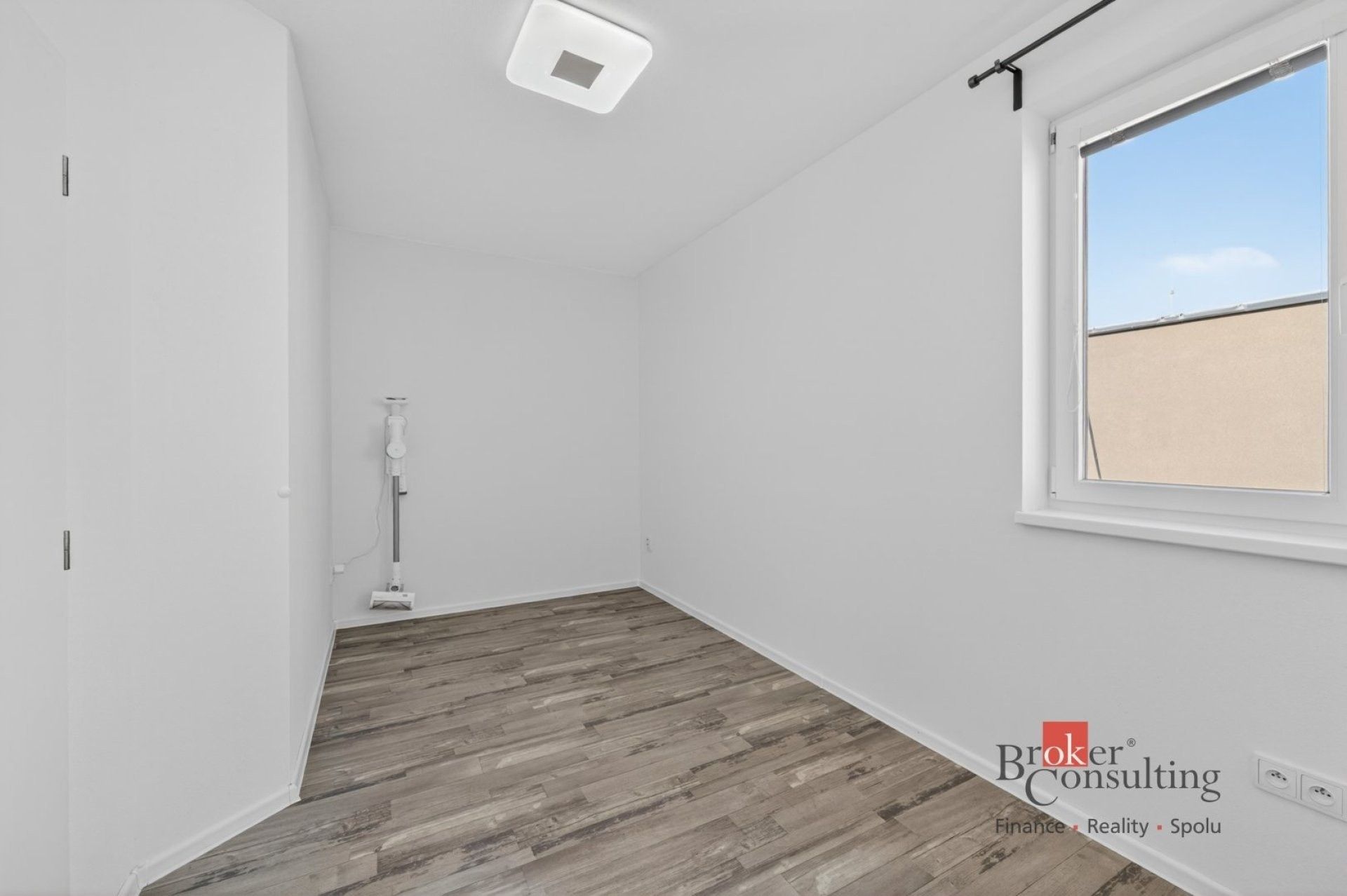 Prodej bytu 4+kk 80 m² - foto 8