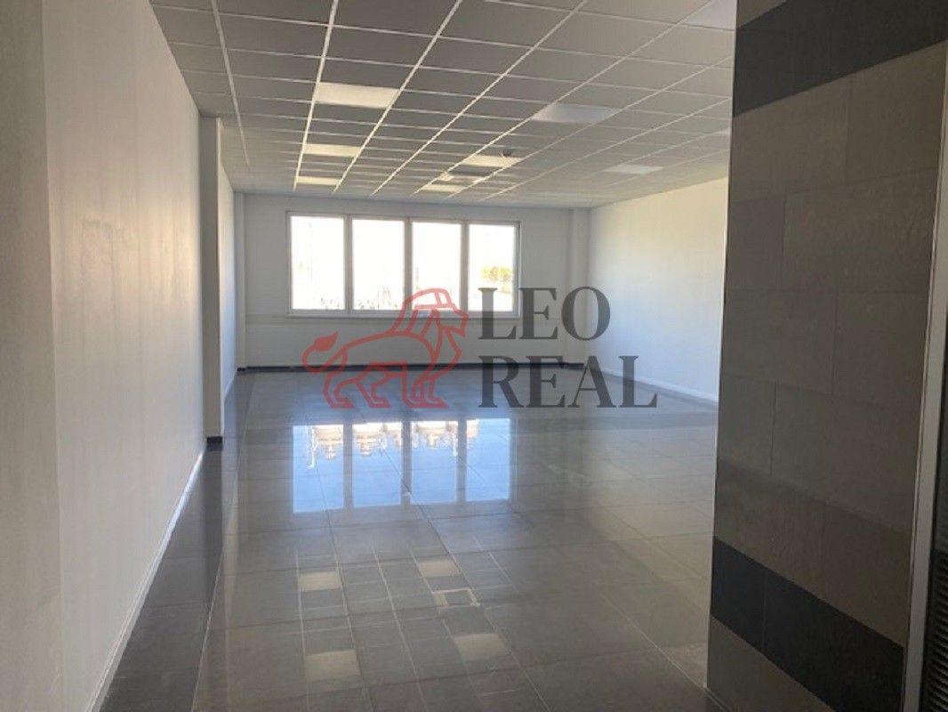 Pronájem komerčního prostoru 80 m² - foto 1