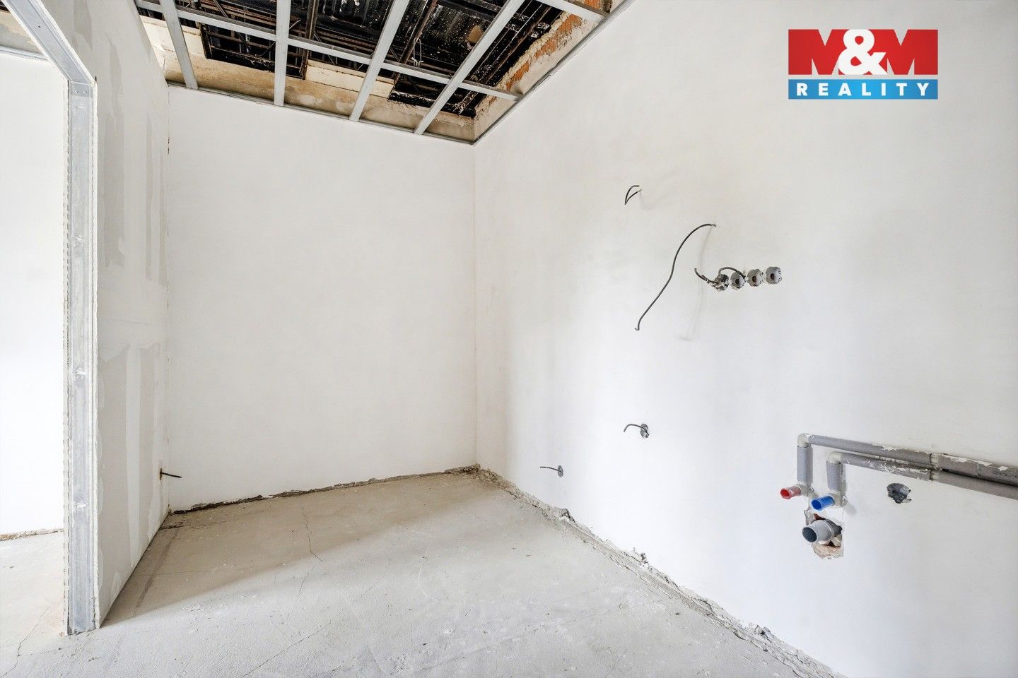 Prodej domu 1800 m² - foto 2