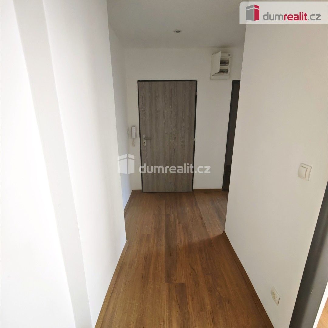 Pronájem bytu 2+1 65 m² - foto 7