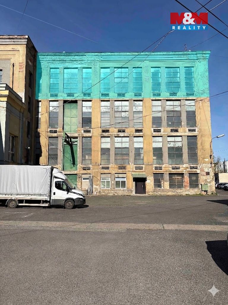 Pronájem komerčního prostoru 1300 m² - foto 2