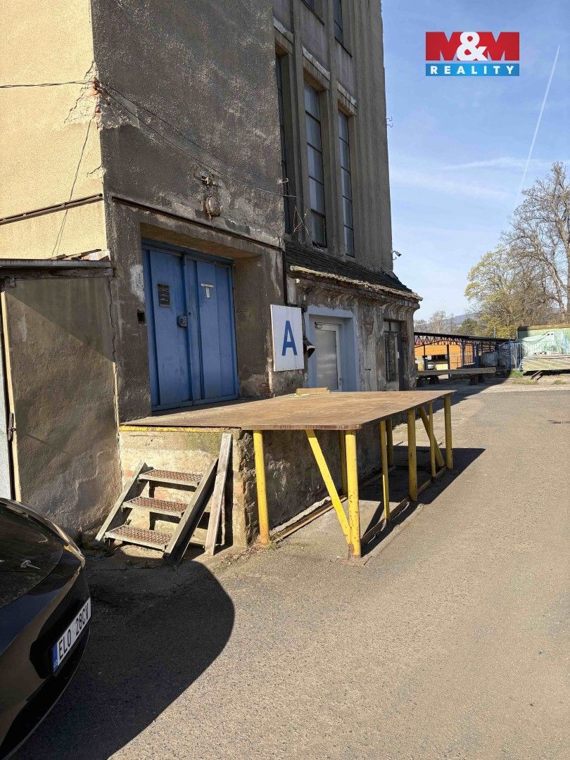 Pronájem komerčního prostoru 1300 m² - foto 3