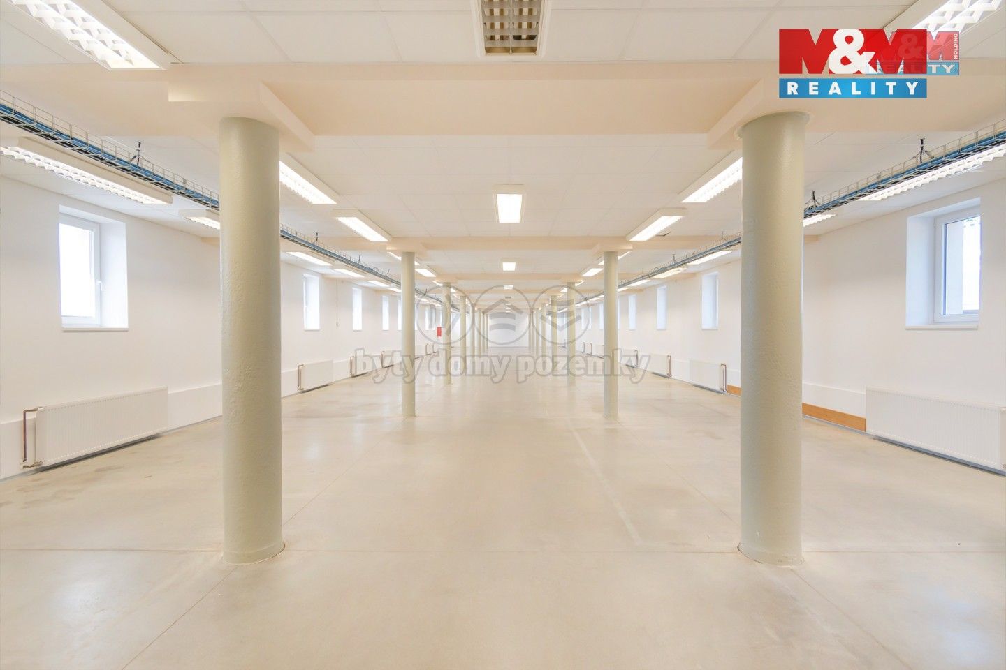 Pronájem komerčního prostoru 1187 m² - foto 2