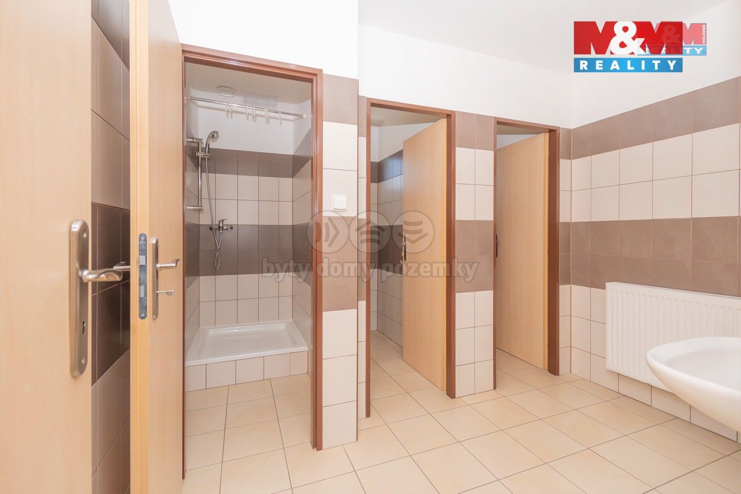 Pronájem komerčního prostoru 1187 m² - foto 5