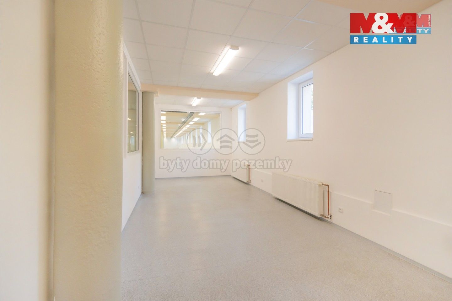 Pronájem komerčního prostoru 1187 m² - foto 4