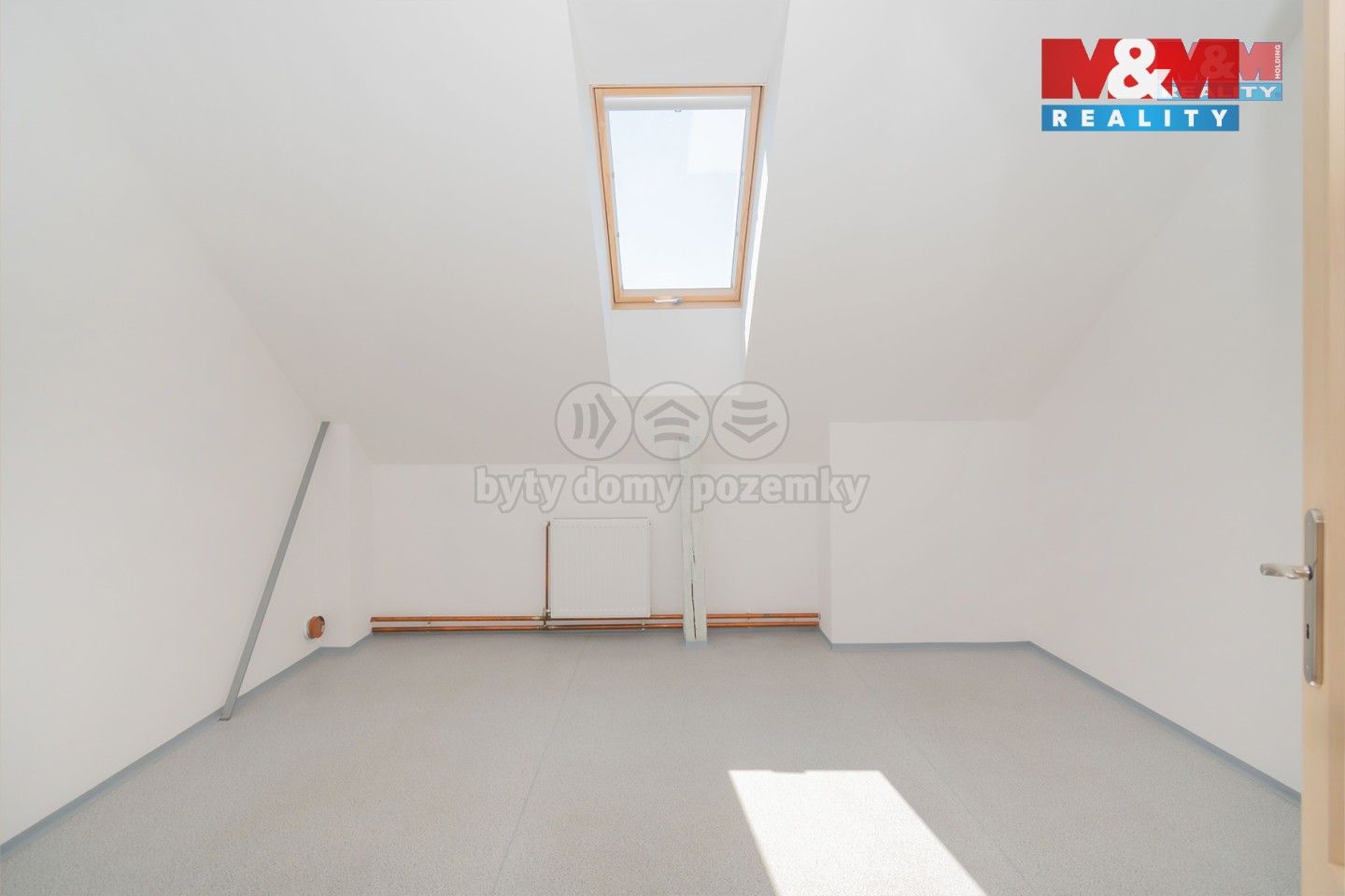 Pronájem komerčního prostoru 1187 m² - foto 10