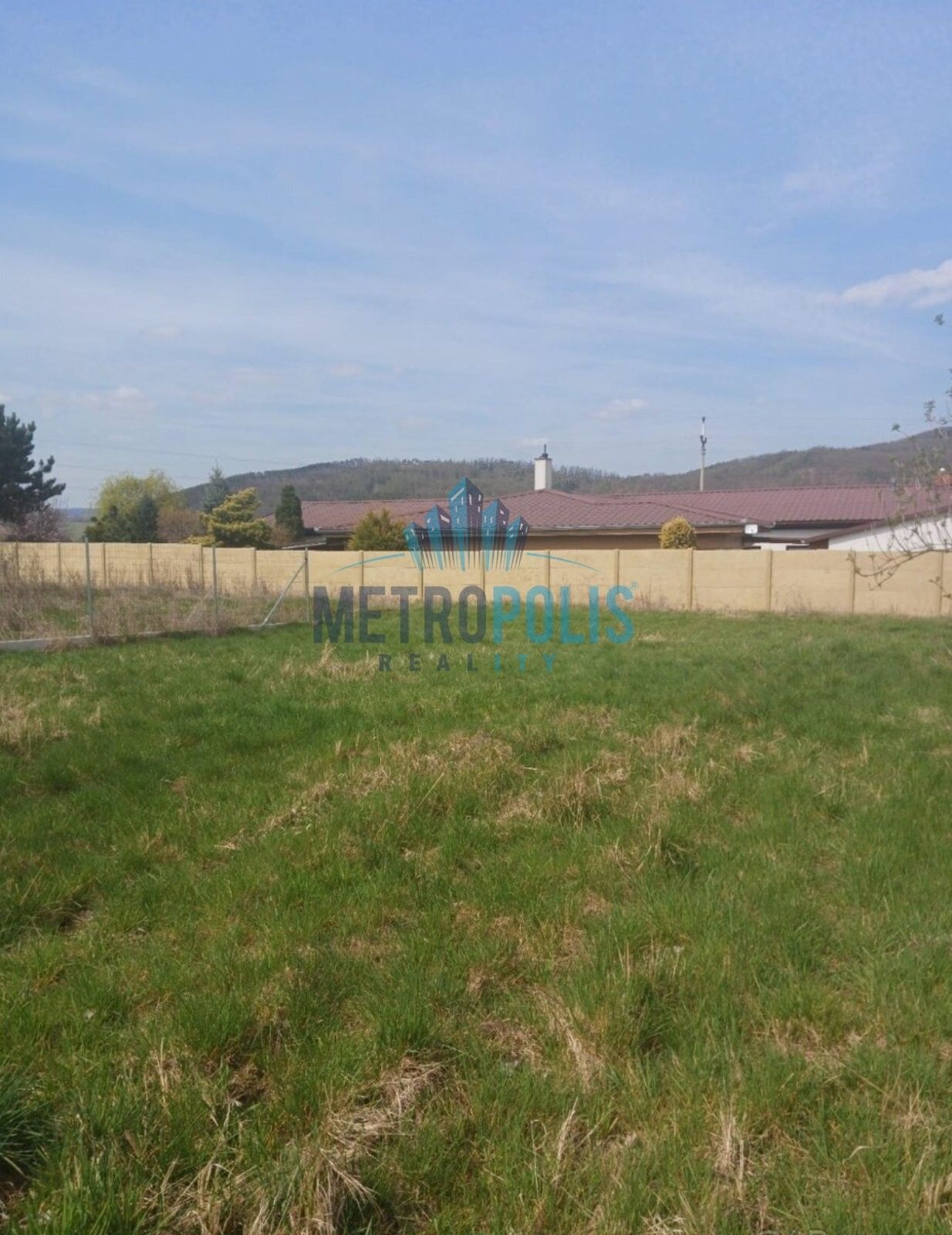 Prodej pozemku 800 m² - foto 3
