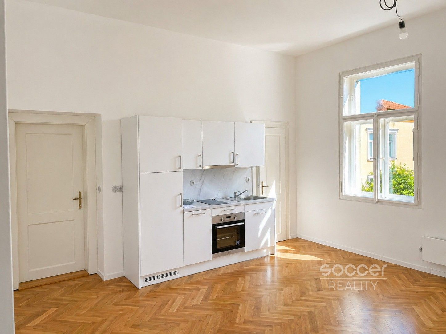 Pronájem bytu 2+kk 65 m² - foto 1