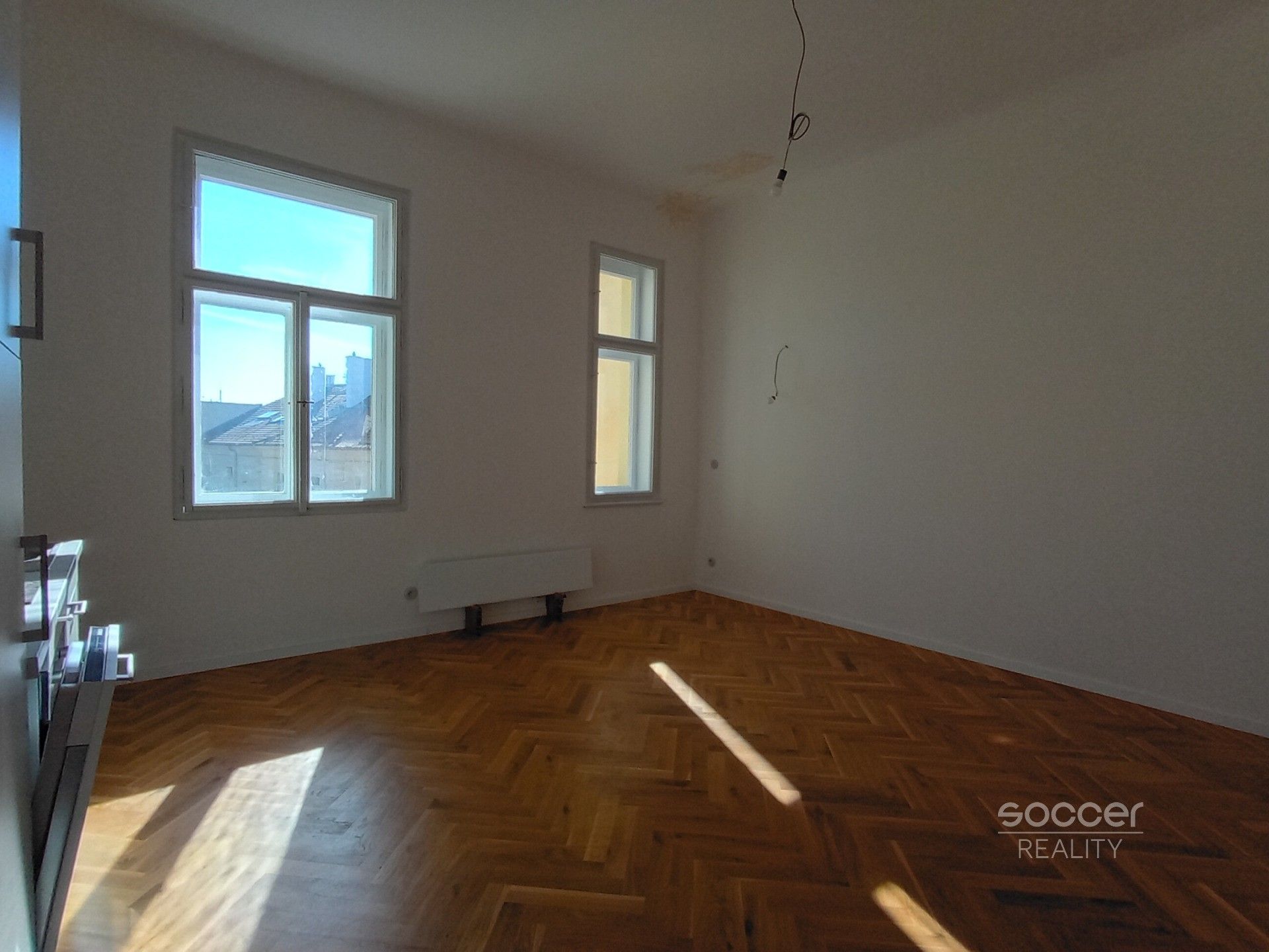 Pronájem bytu 2+kk 65 m² - foto 2