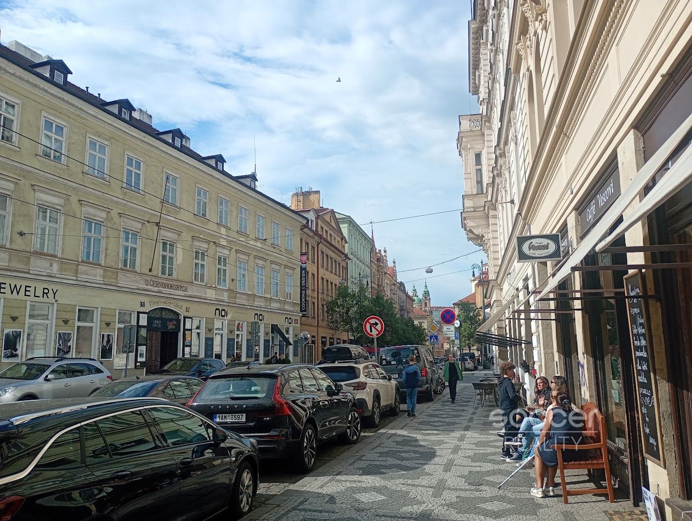 Pronájem bytu 2+kk 65 m² - foto 4