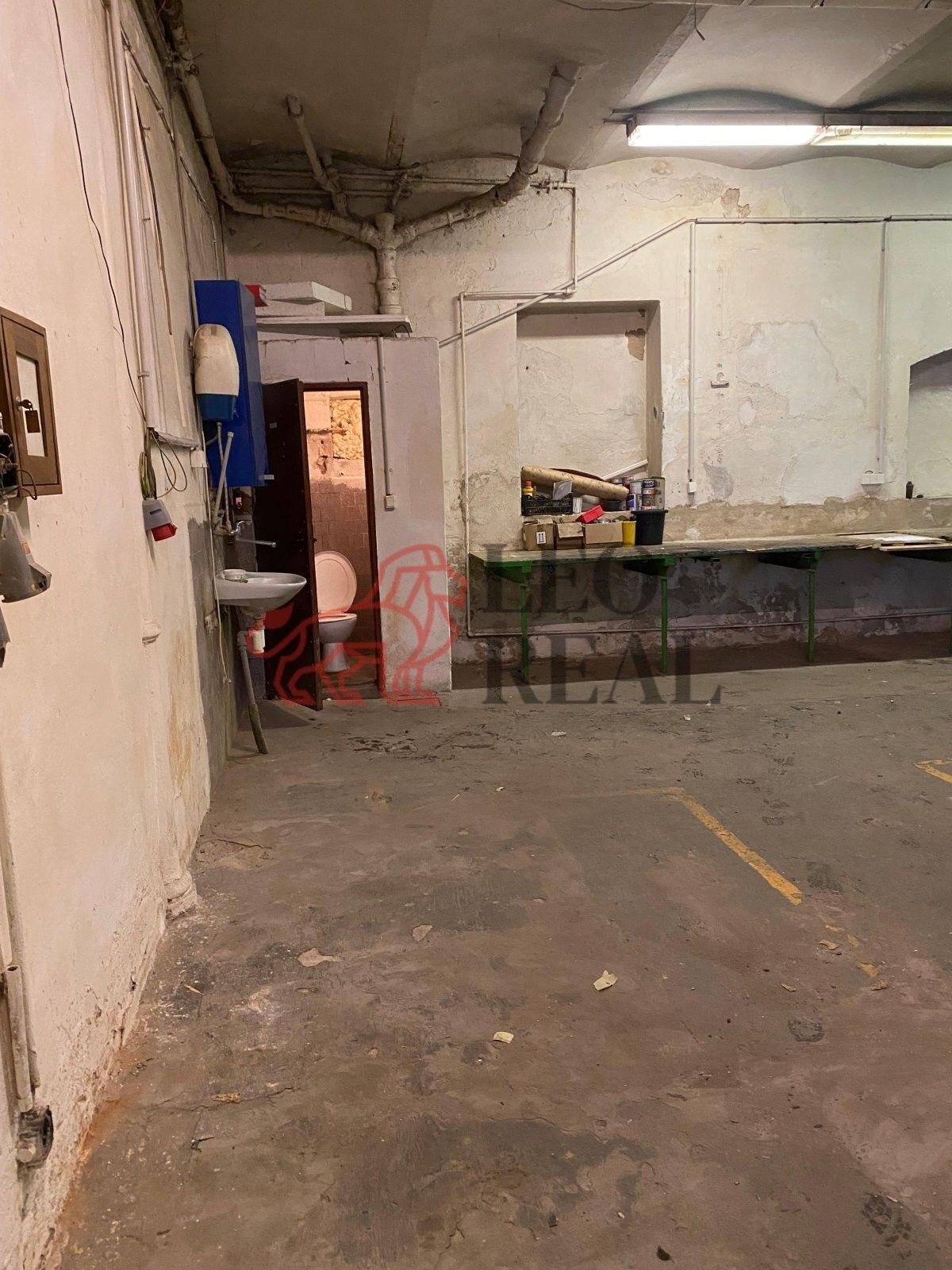Pronájem komerčního prostoru 165 m² - foto 4