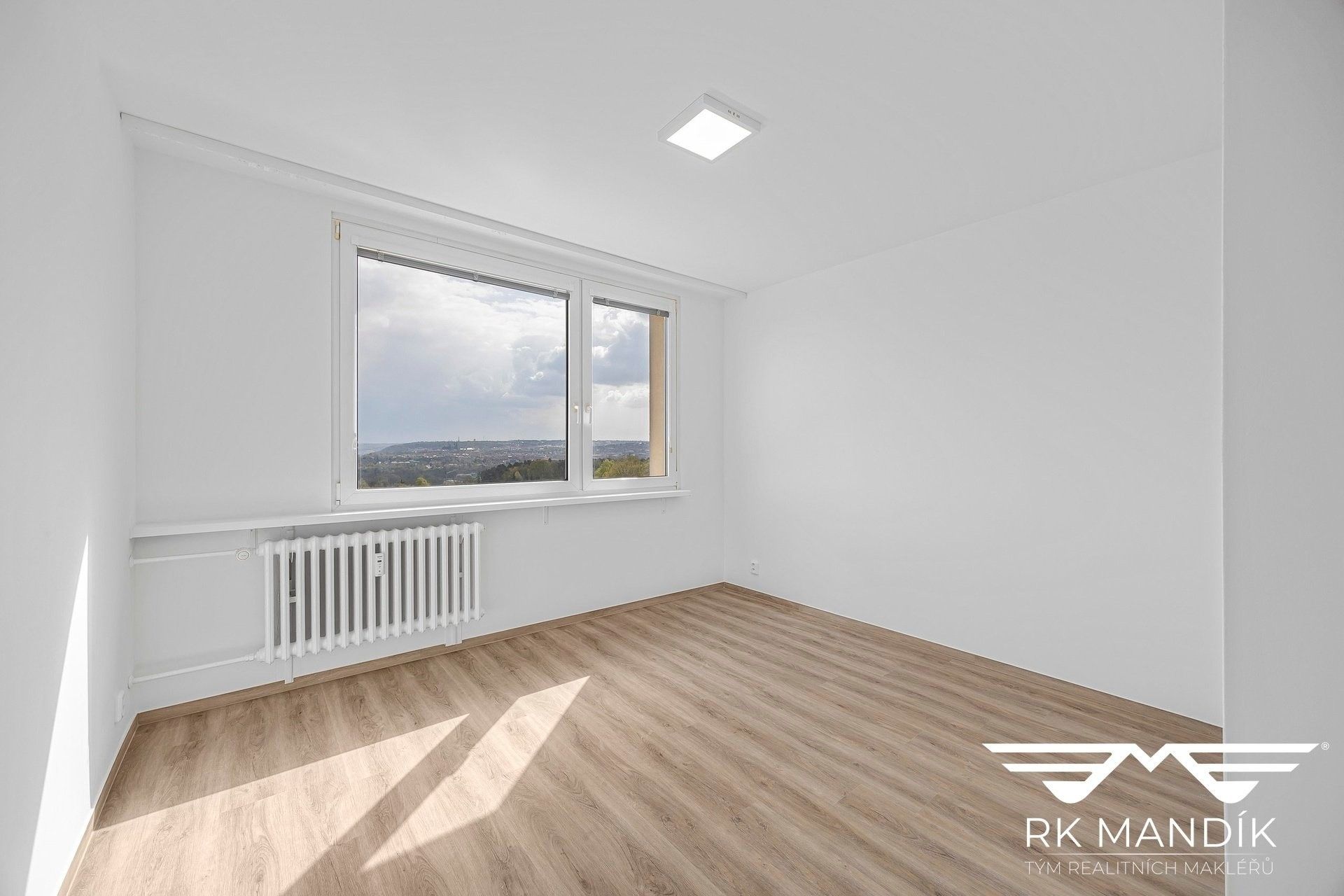 Pronájem bytu 3+1 63 m² - foto 3