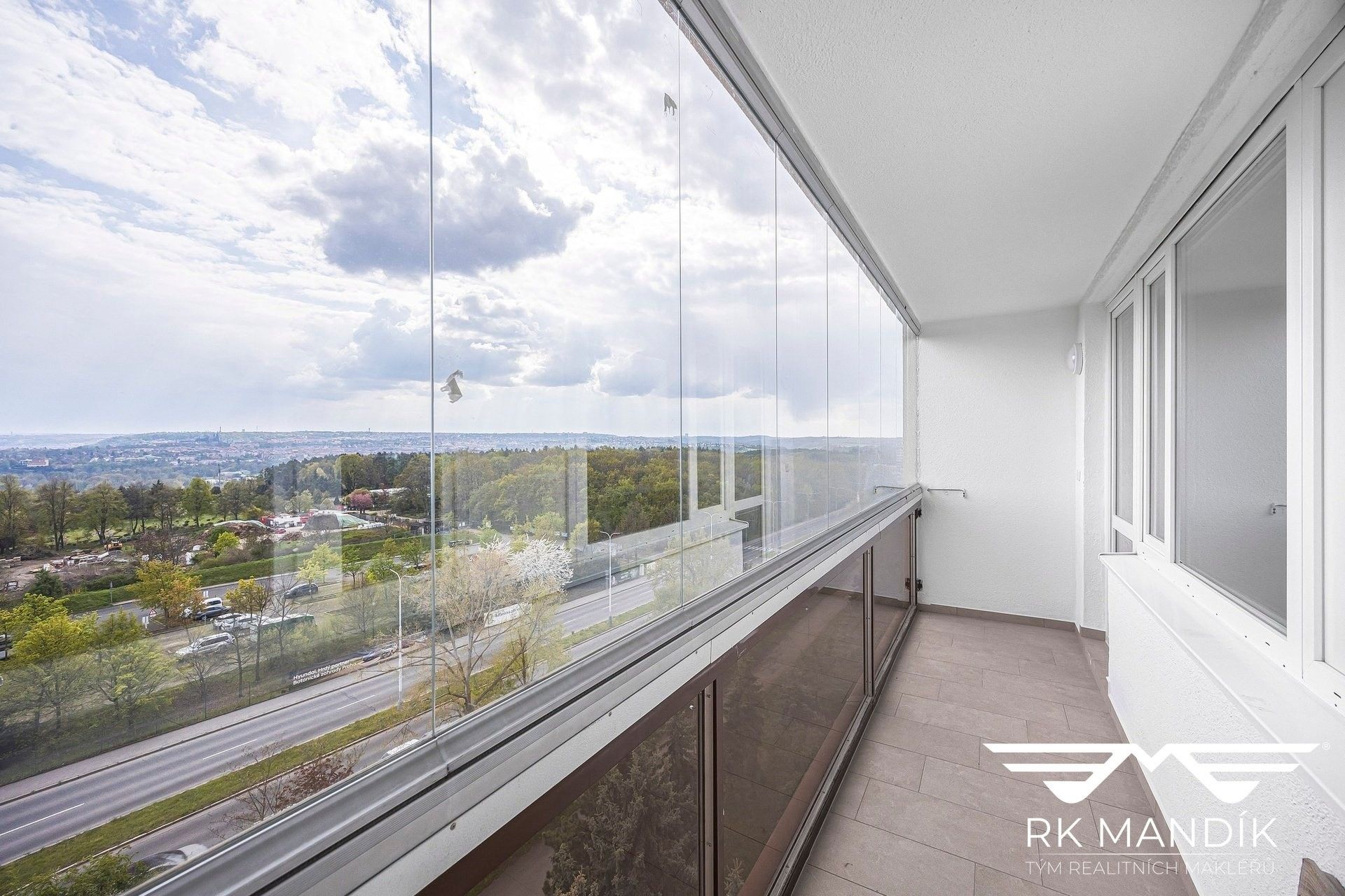 Pronájem bytu 3+1 63 m² - foto 4