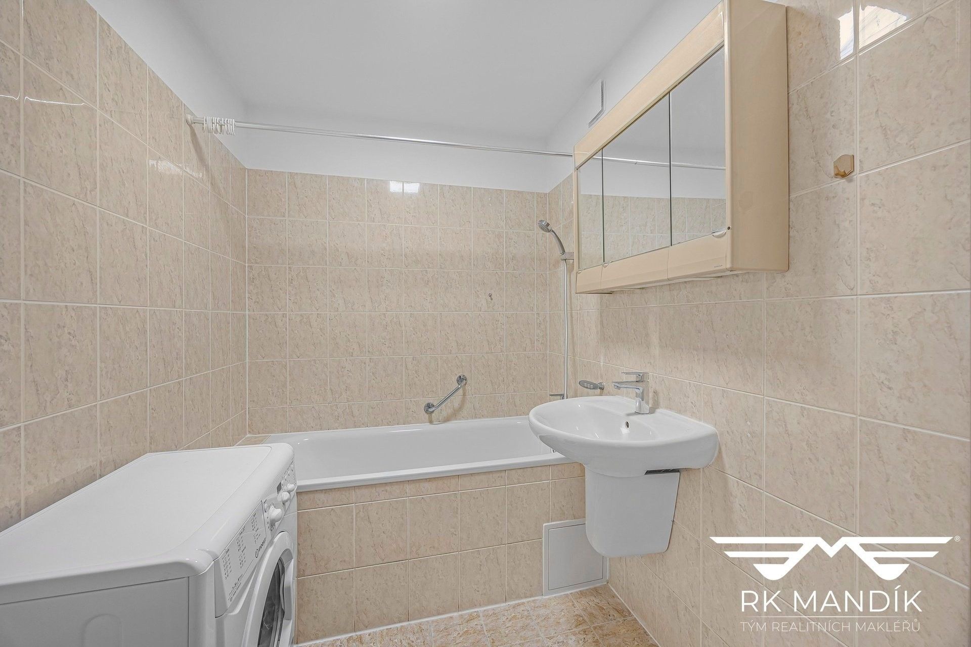Pronájem bytu 3+1 63 m² - foto 14