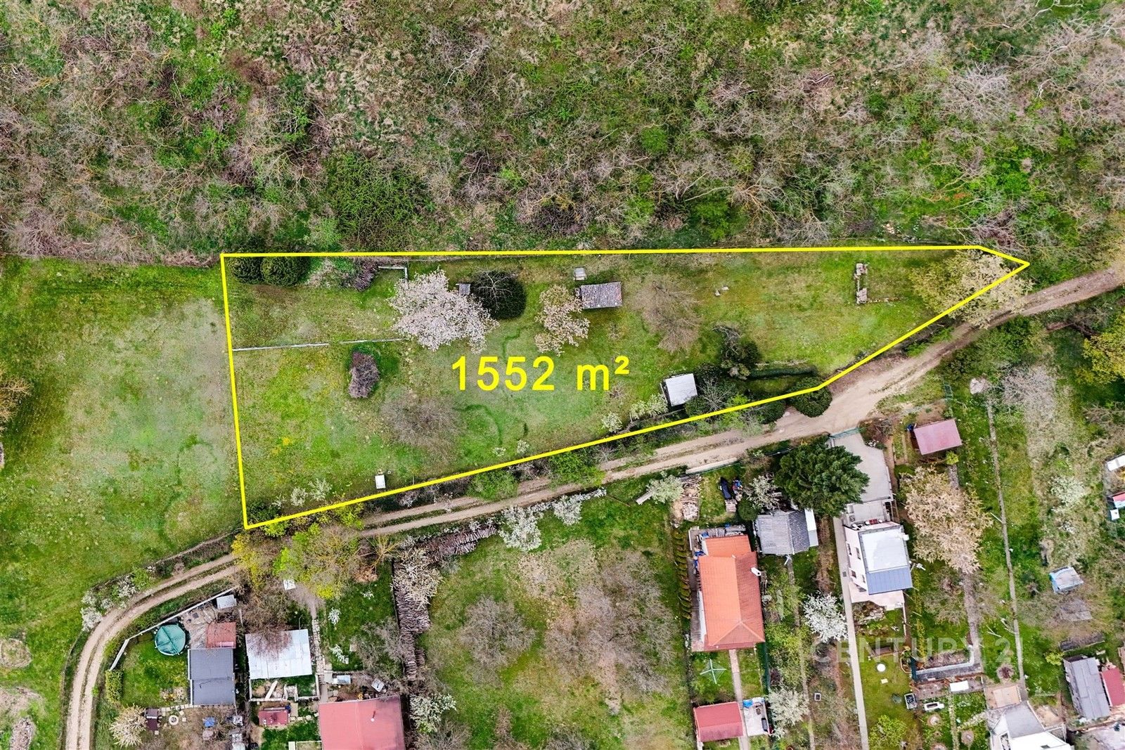 Prodej pozemku 1552 m² - foto 1