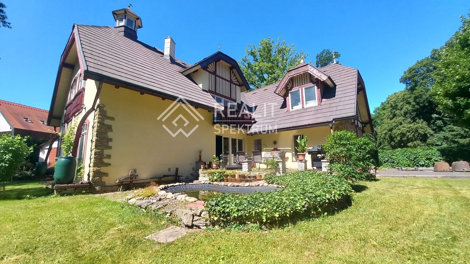 Prodej domu 460 m² - foto 4