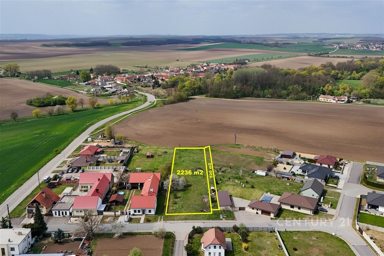 Prodej pozemku 2756 m² - foto 1