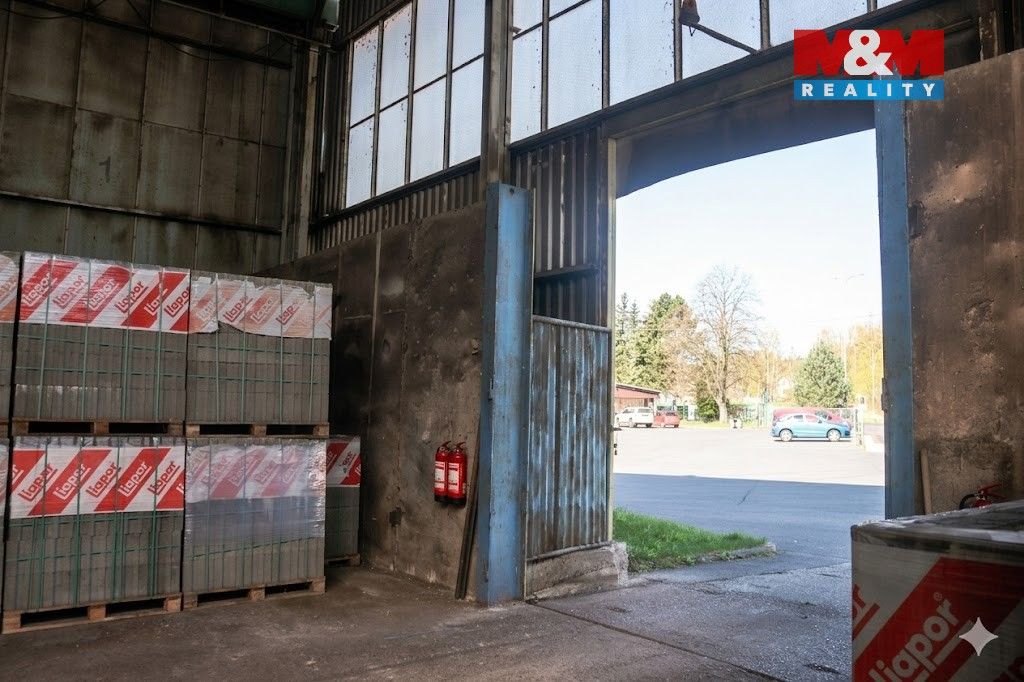 Pronájem komerčního prostoru 850 m² - foto 7