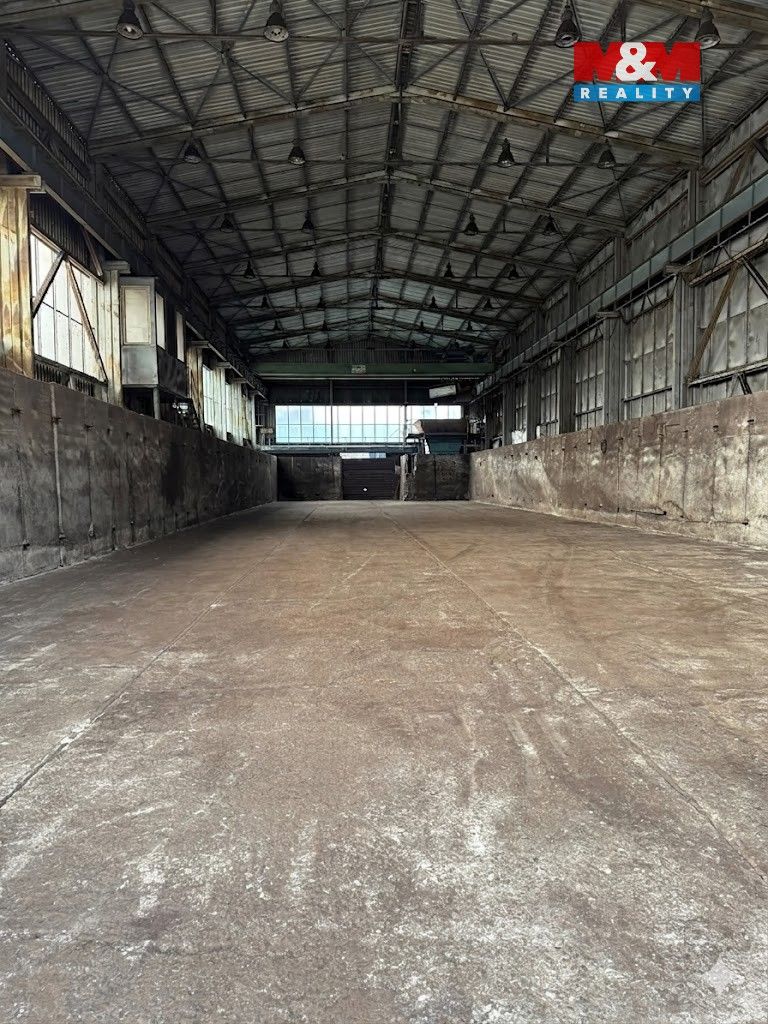 Pronájem komerčního prostoru 850 m² - foto 9