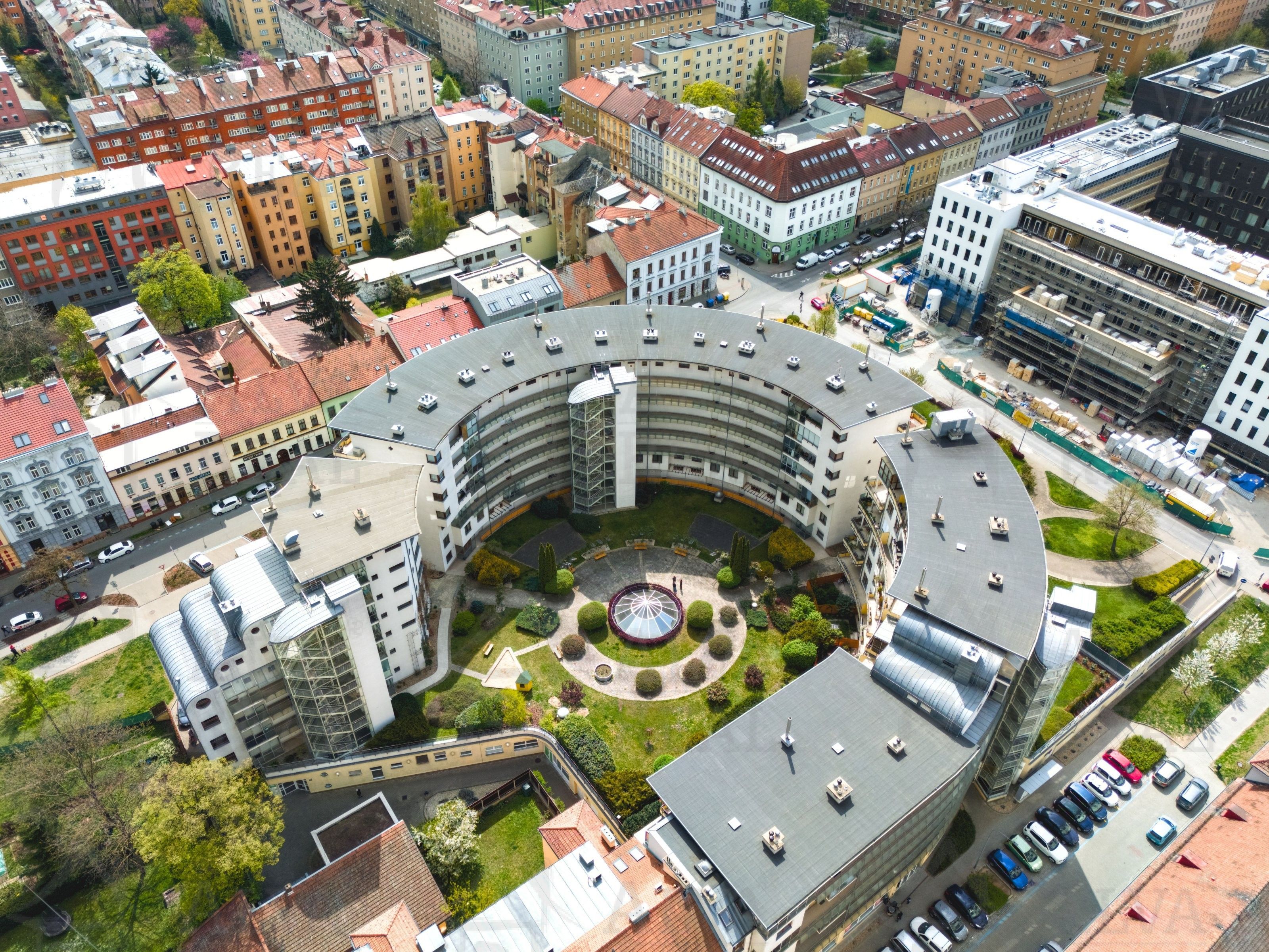 Prodej bytu 2+1 72 m² - foto 1