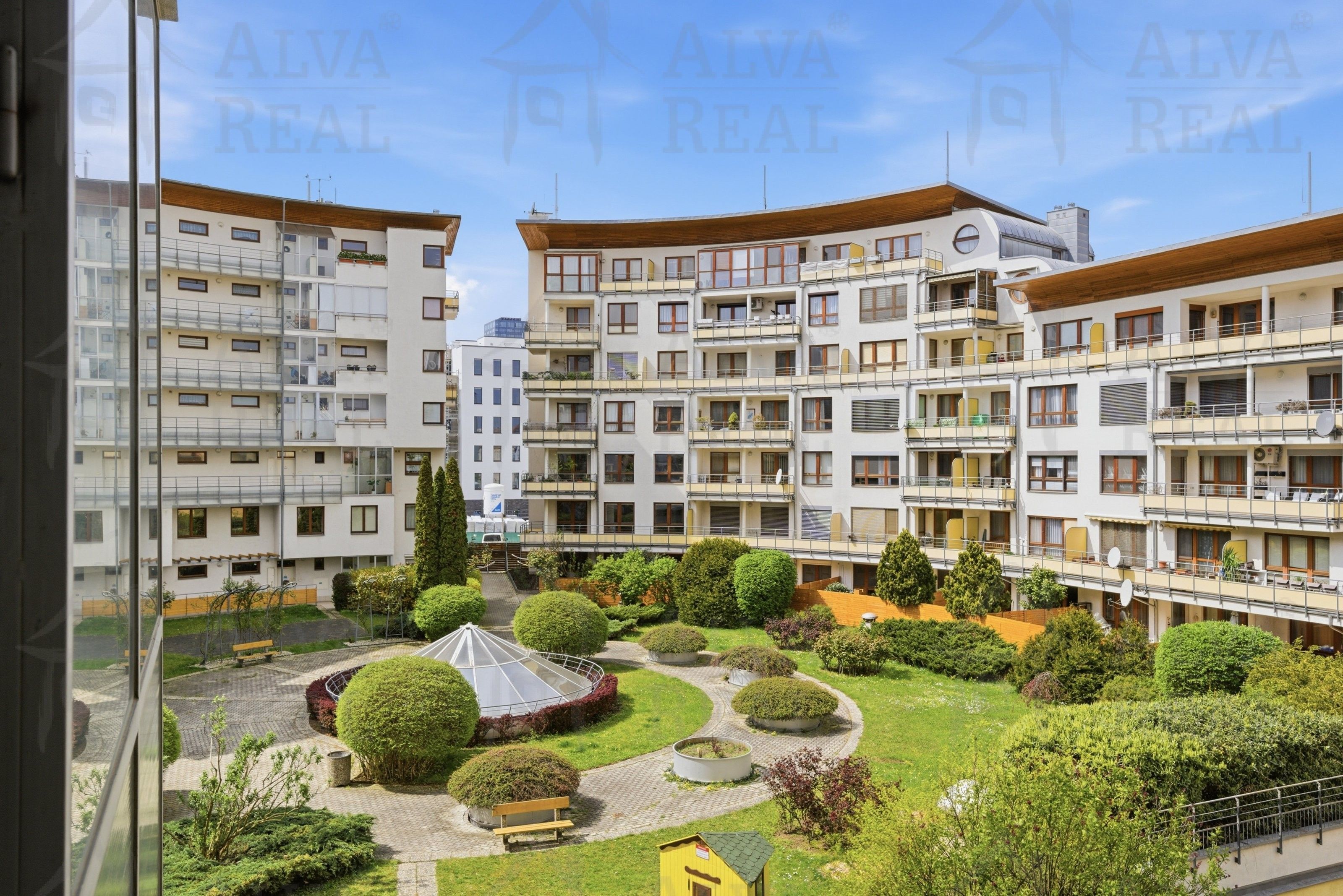 Prodej bytu 2+1 72 m² - foto 27