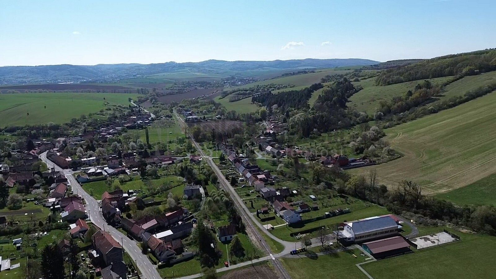 Prodej pozemku 1275 m² - foto 4