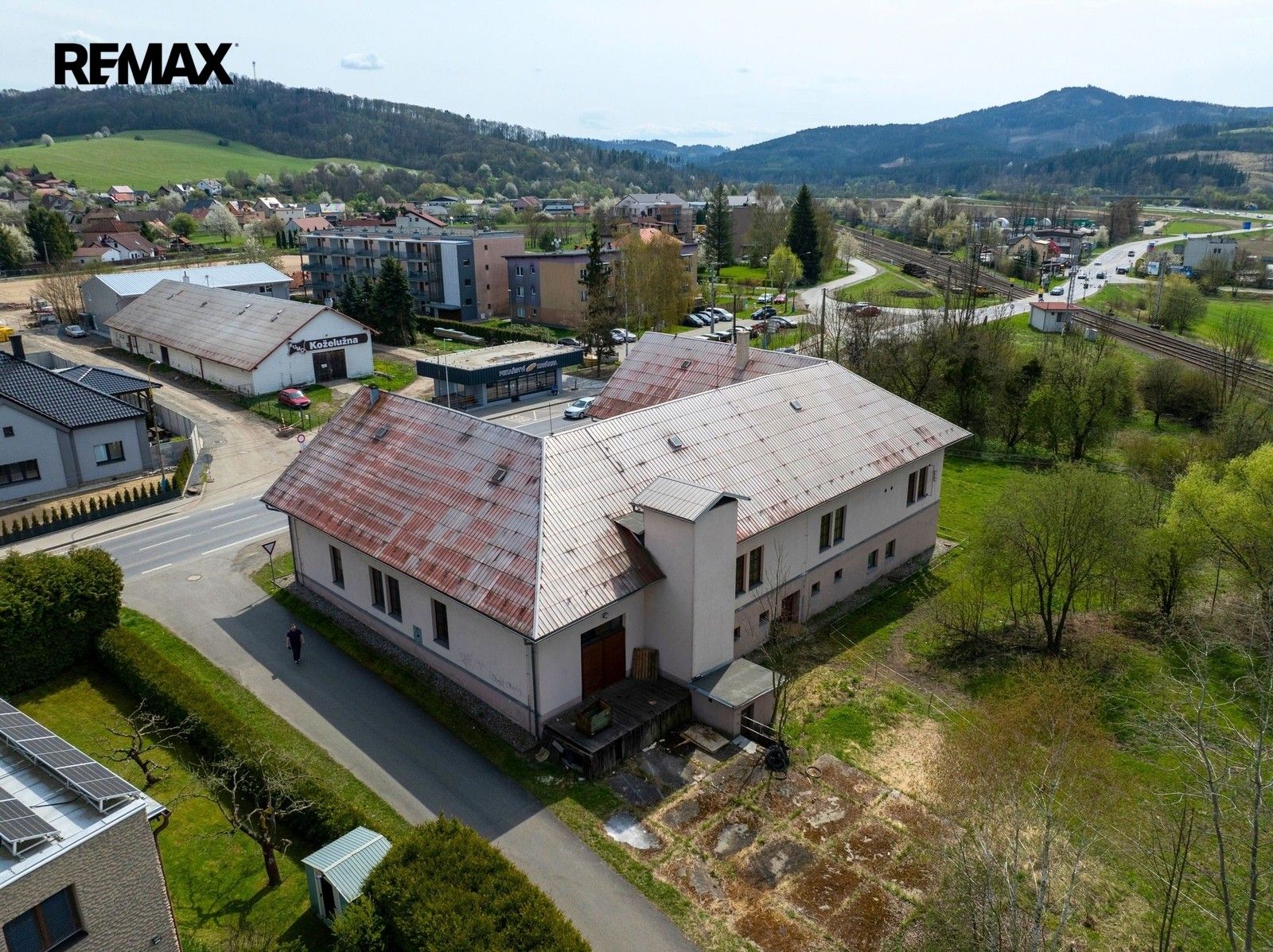 Prodej komerčního prostoru 7472 m² - foto 8