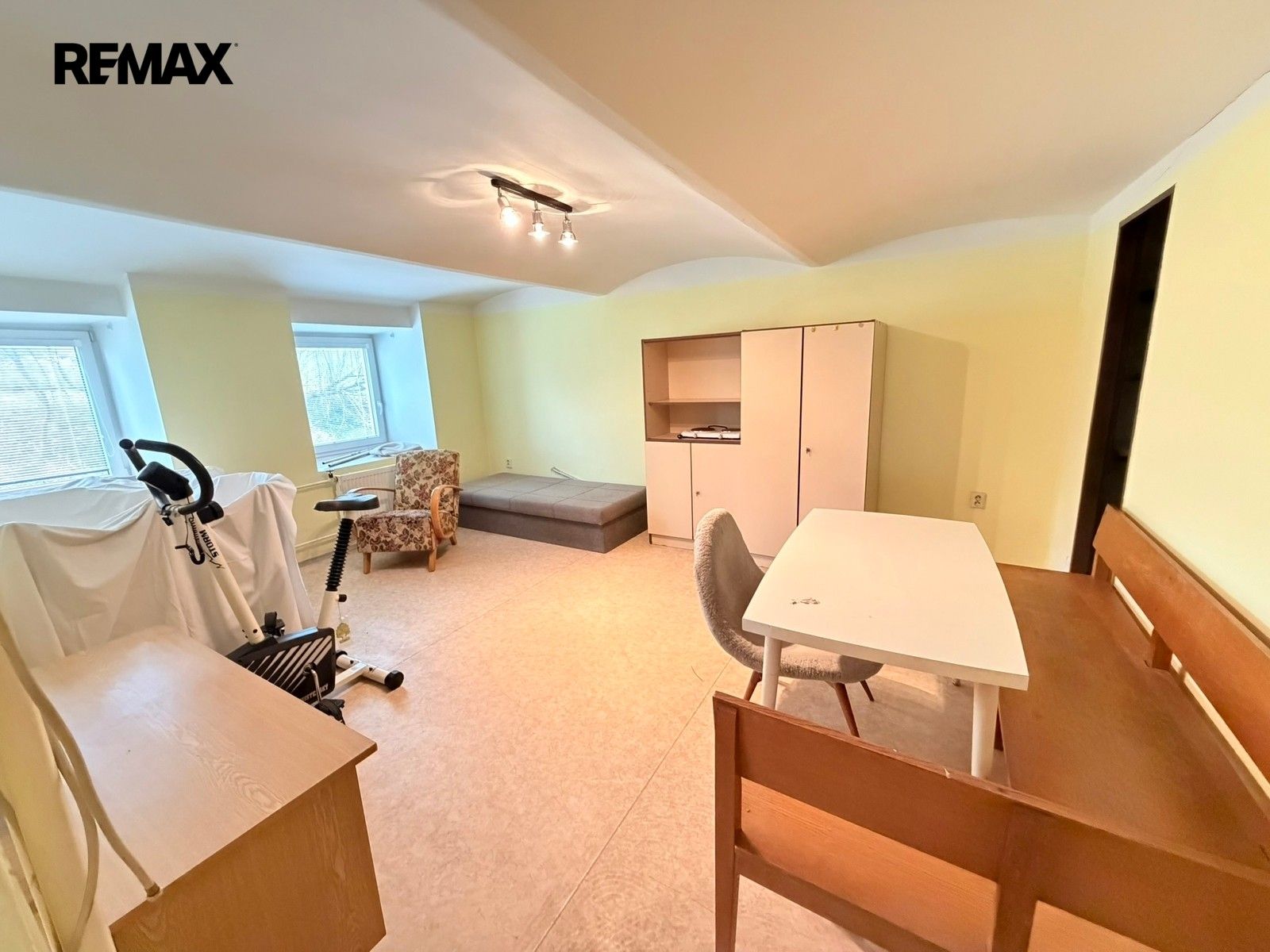 Prodej komerčního prostoru 7472 m² - foto 24