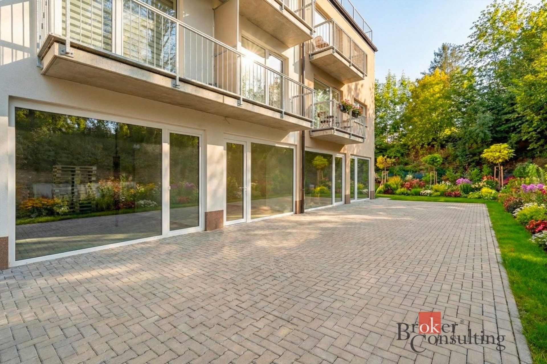 Pronájem bytu 1+kk 24 m² - foto 1