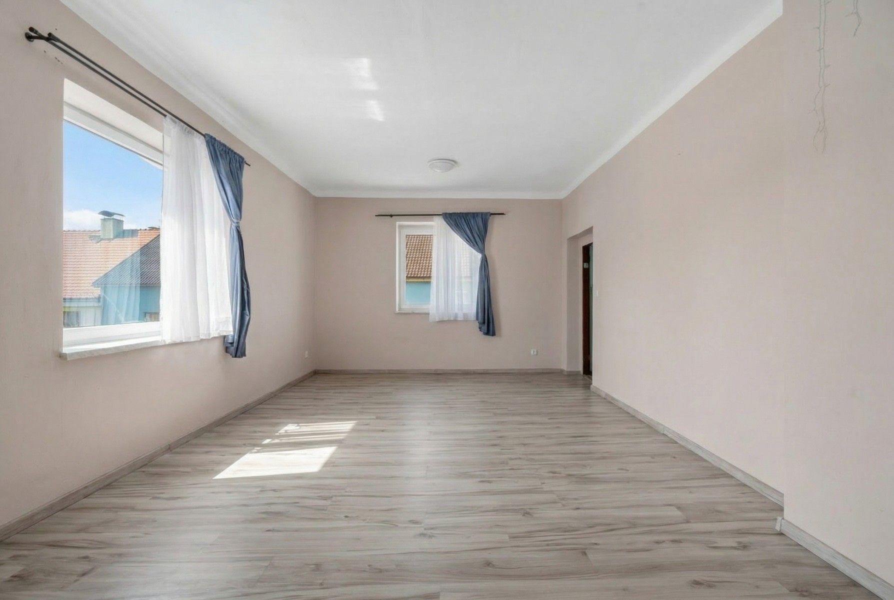 Prodej komerčního prostoru 328 m² - foto 5