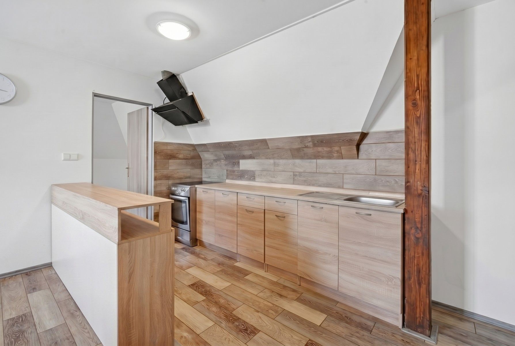 Prodej komerčního prostoru 328 m² - foto 18